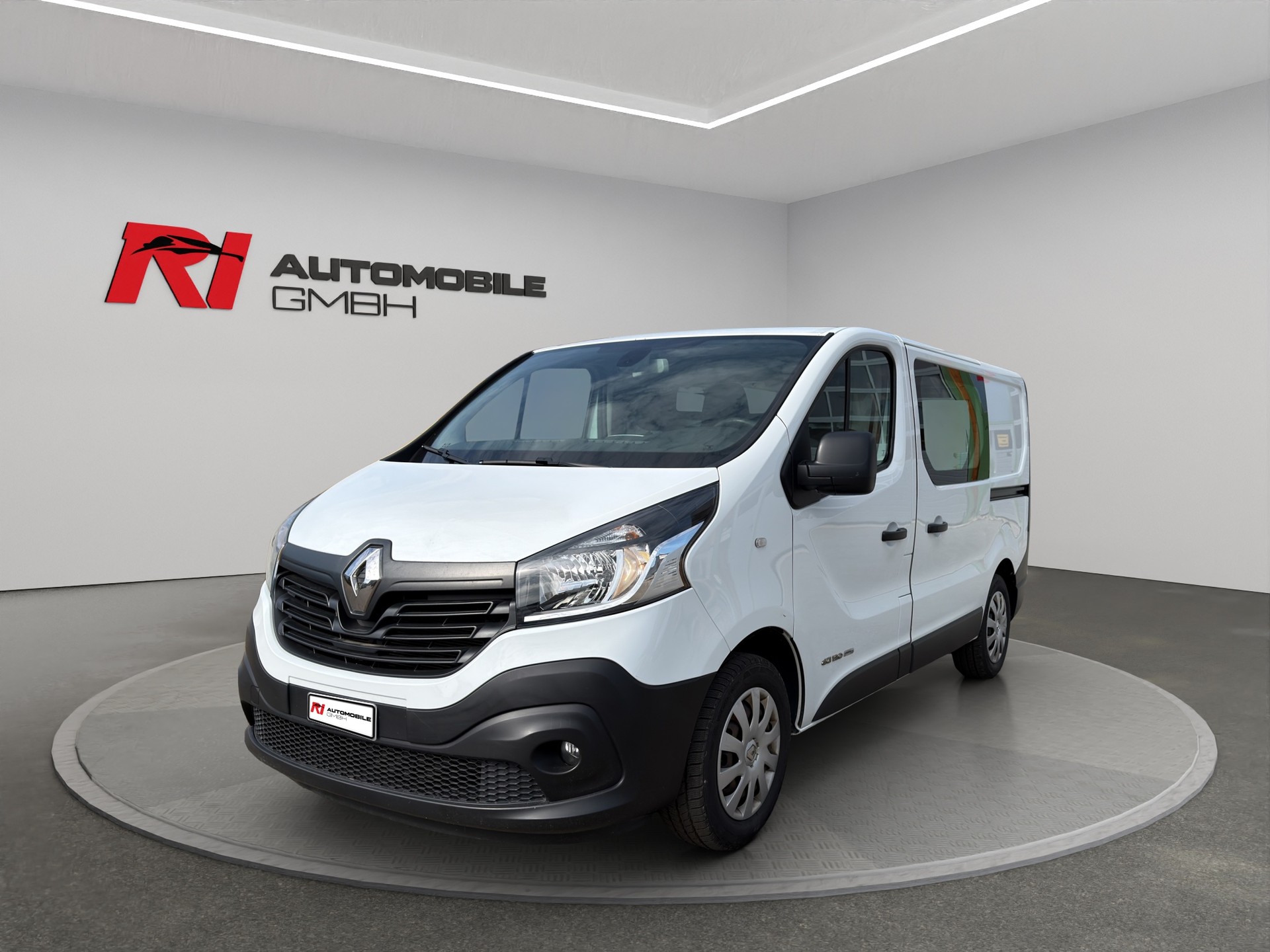 RENAULT Trafic 1.6 ENERGY TwinT. dCi120 2.9t Busin. L1H1-image-0