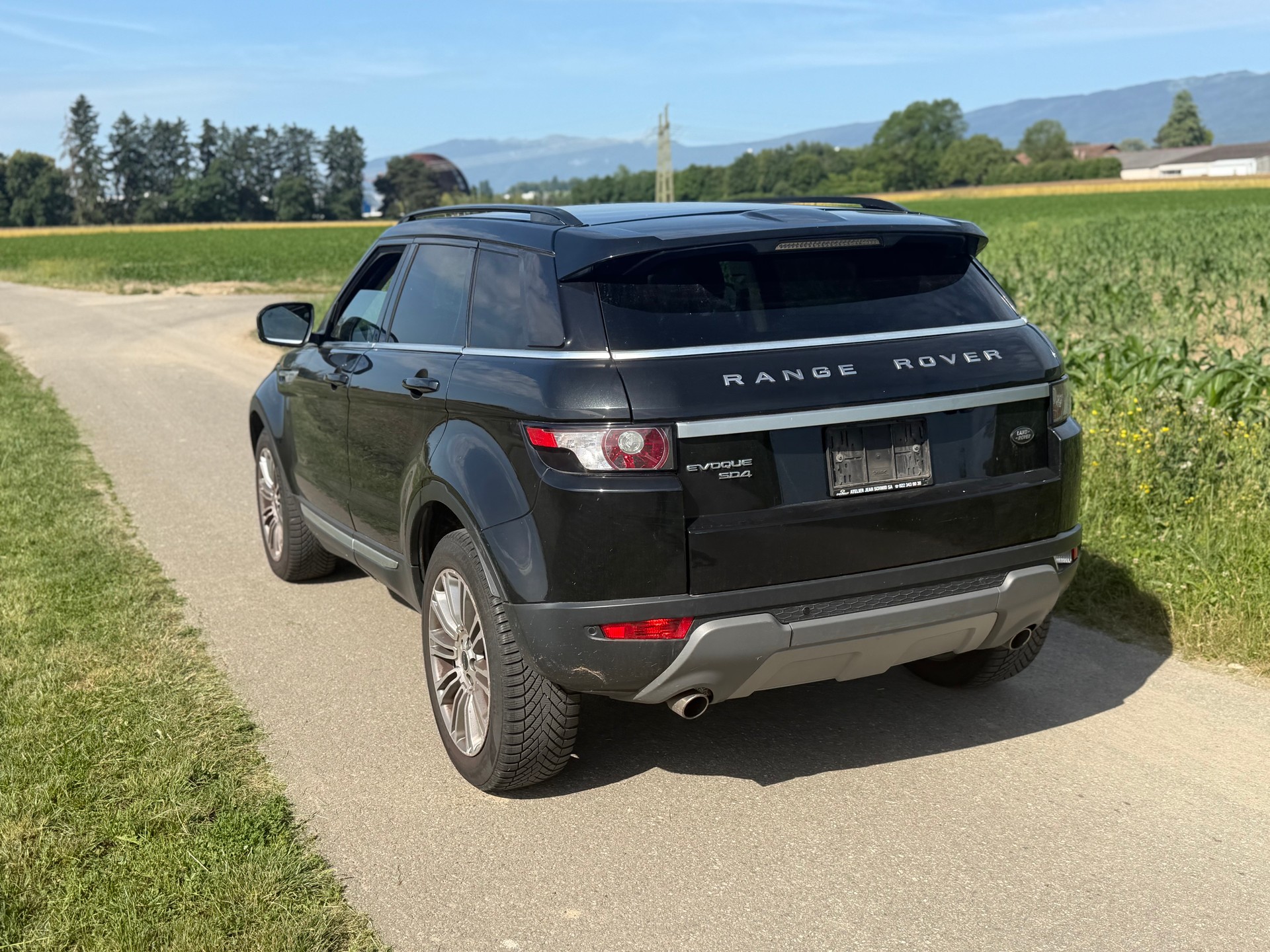 LAND ROVER Range Rover Evoque 2.2 SD4 Prestige AT6-image-6