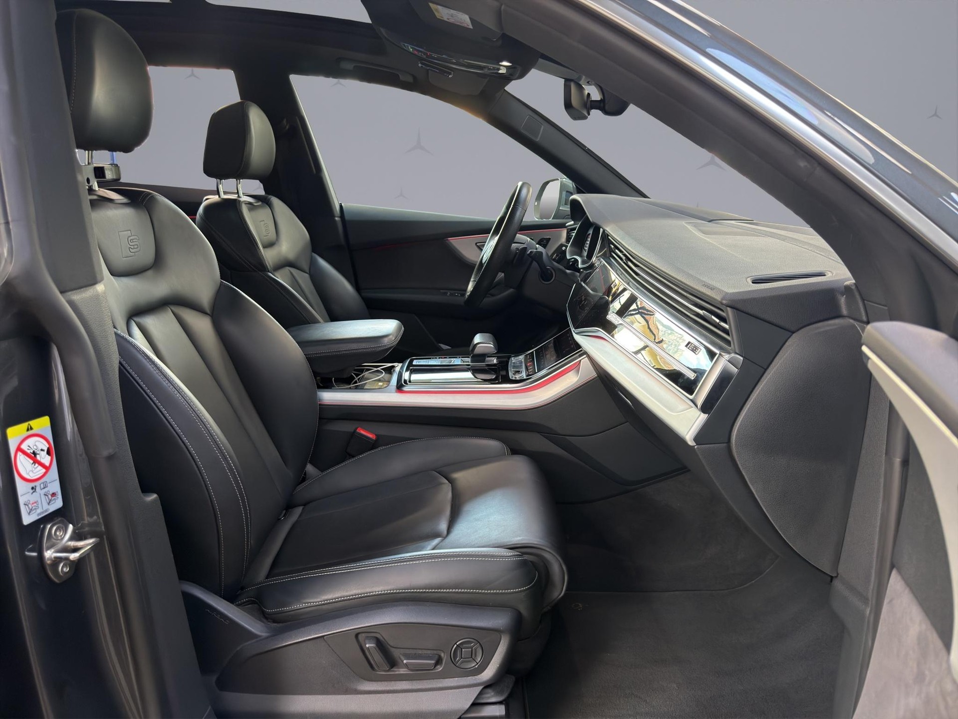 AUDI Q8 3.0 50 TDI quattro T-Tronic-image-15