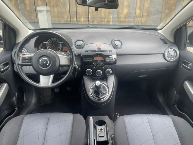MAZDA 2 1.3i 16V Exclusive-image-13