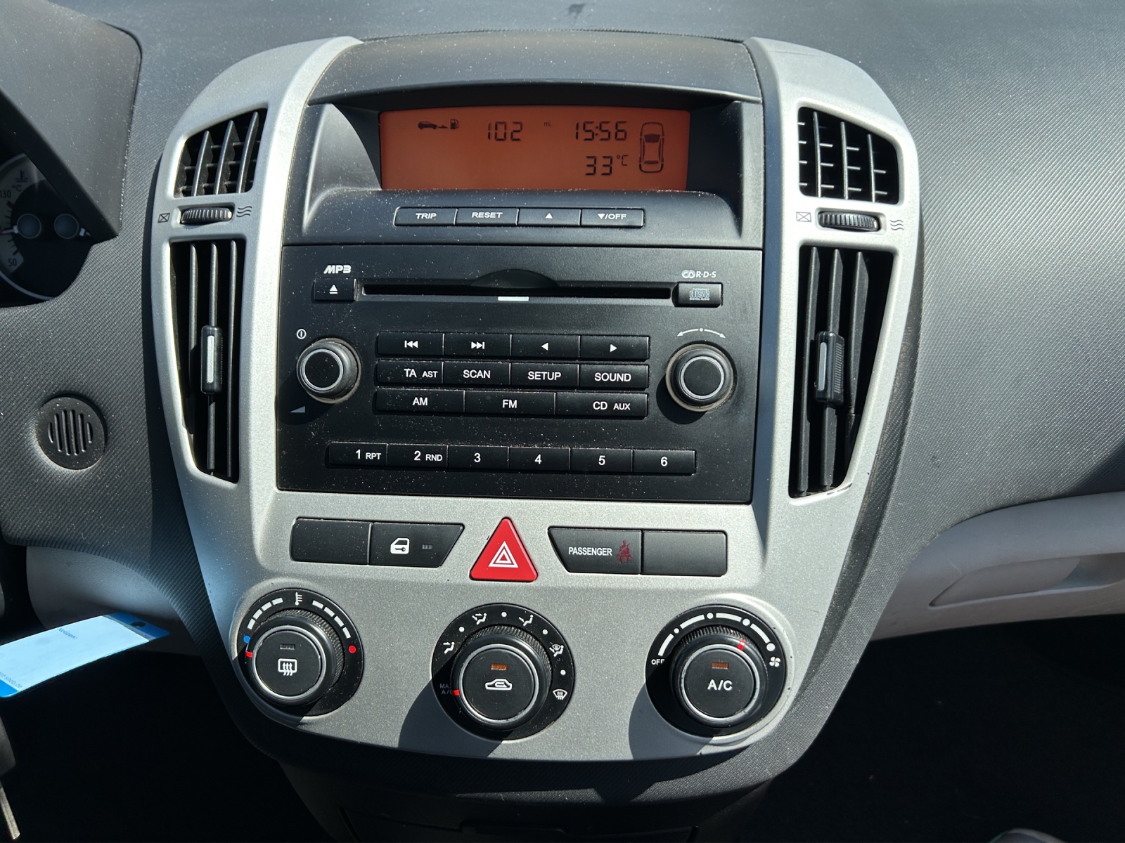 KIA Cee'd Sporty Wagon 1.4 16V Eco-image-13