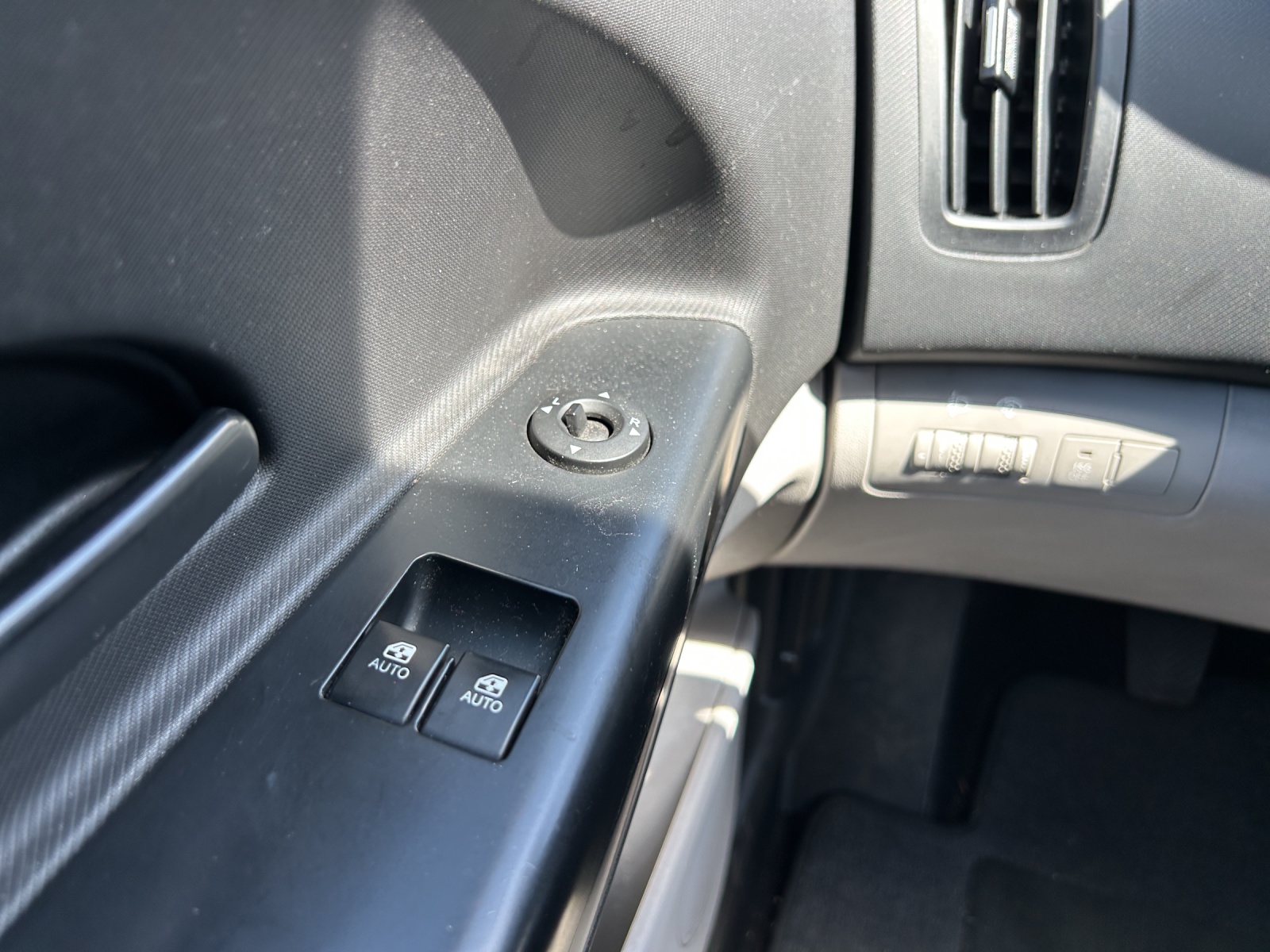 KIA Cee'd Sporty Wagon 1.4 16V Eco-image-14