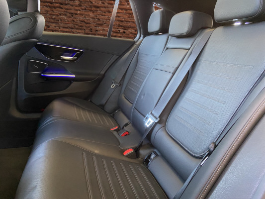 MERCEDES-BENZ C 220 d T 4M AMG Line-image-13