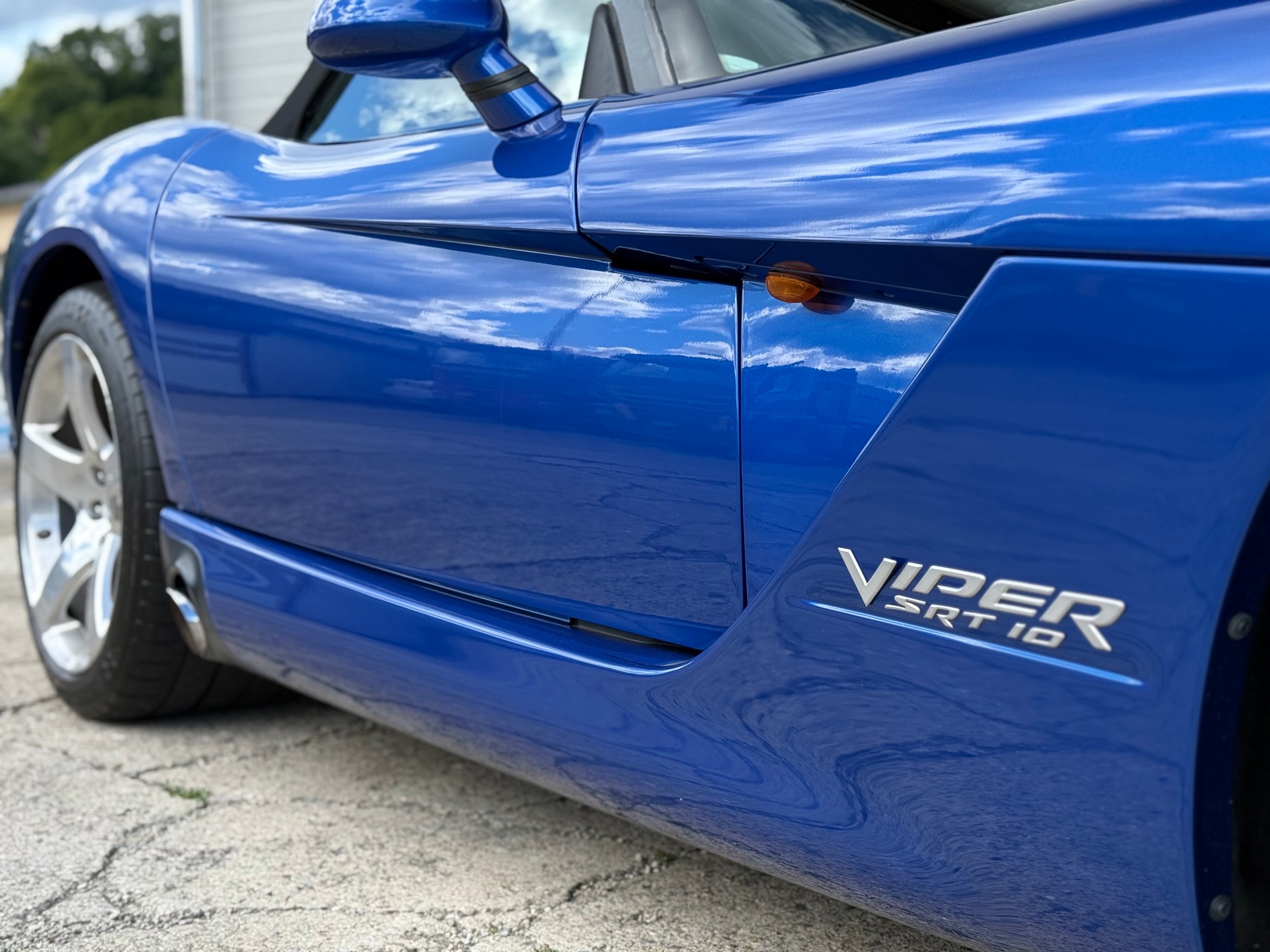 DODGE Viper SRT-10-image-14