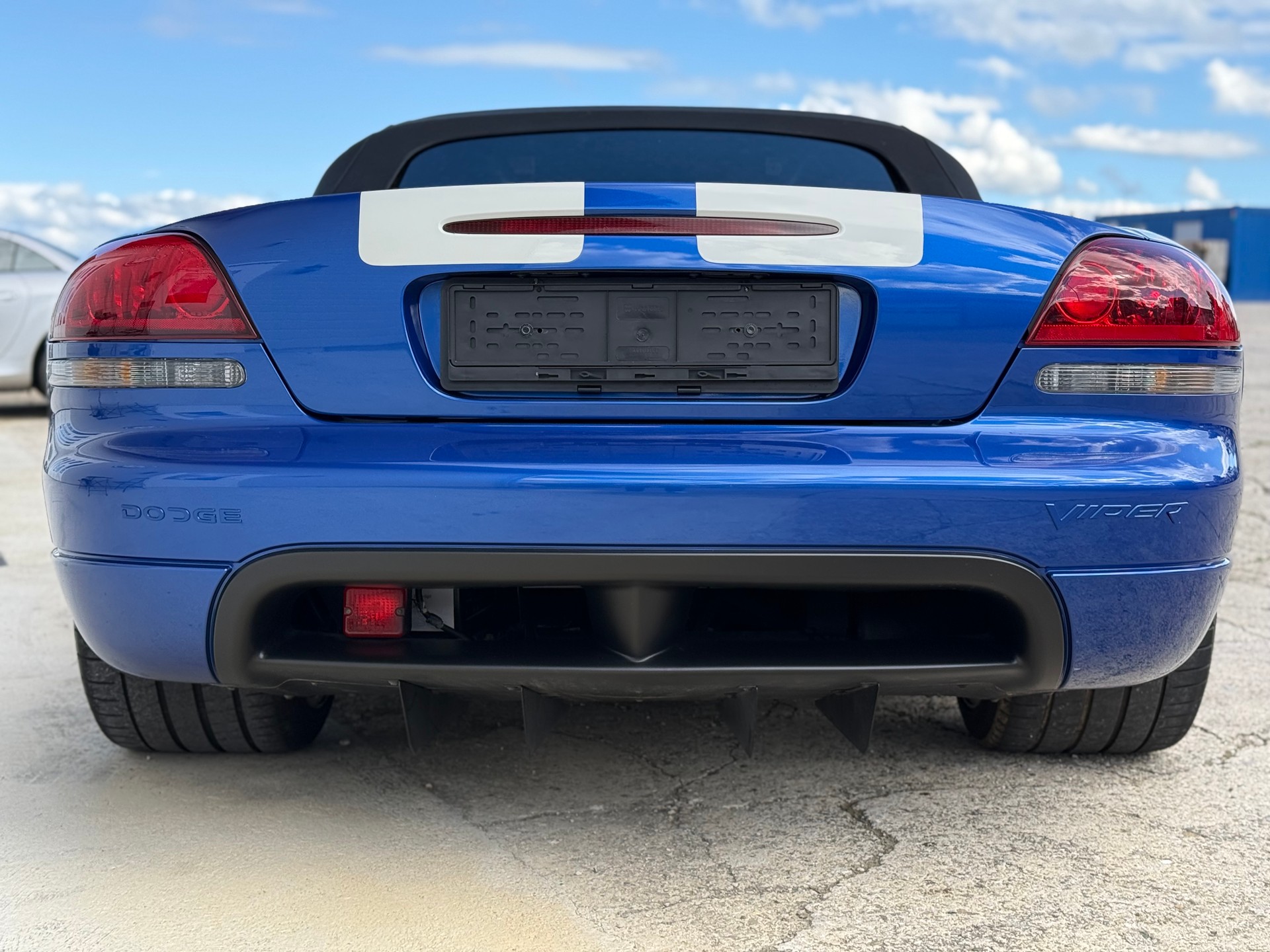 DODGE Viper SRT-10-image-10
