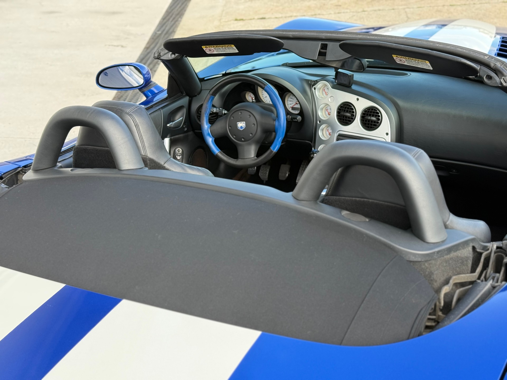 DODGE Viper SRT-10-image-5