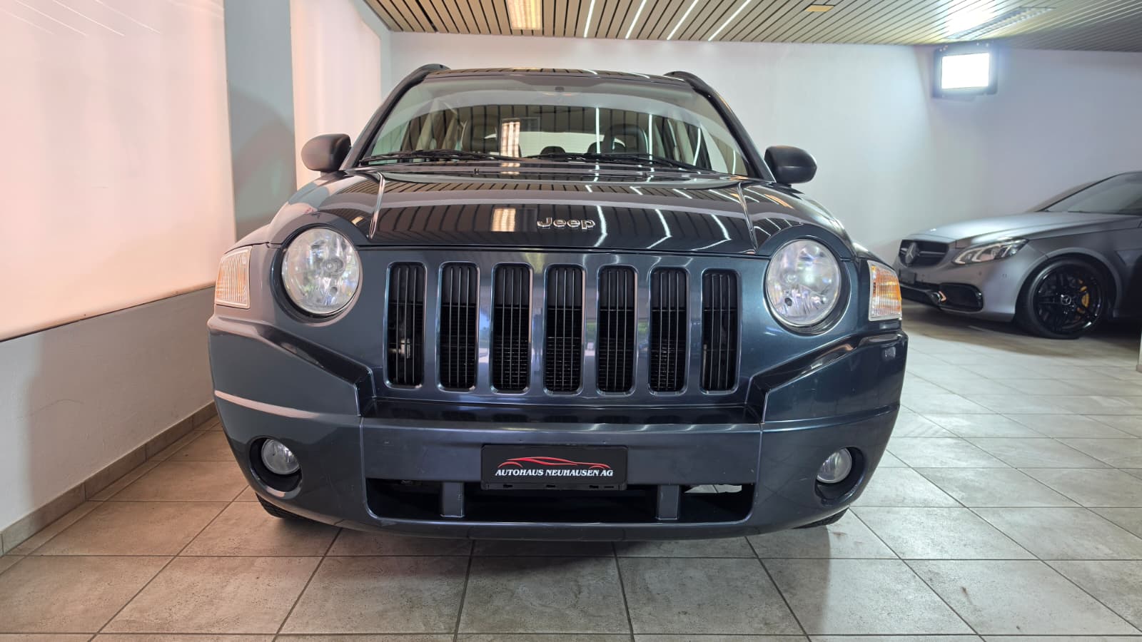 JEEP Compass 2.4 Limited Frisch ab MFK-image-1