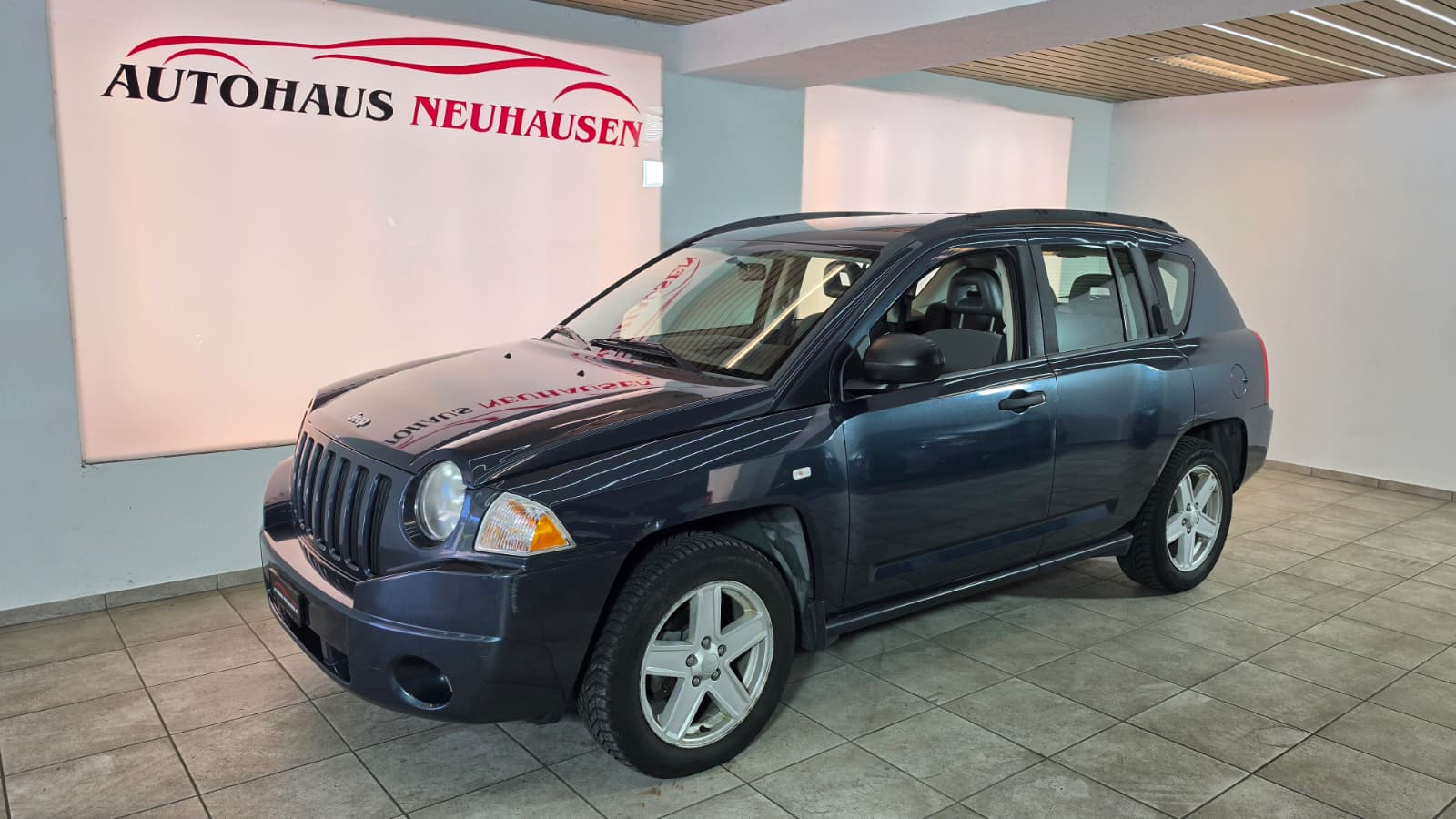 JEEP Compass 2.4 Limited Frisch ab MFK-image-0