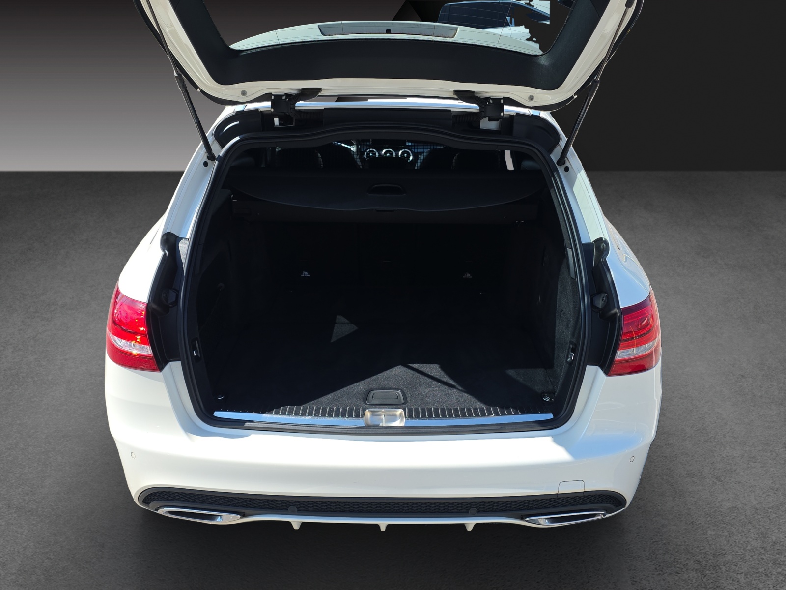 MERCEDES-BENZ C 250 BlueTEC AMG Line 4Matic 7G-Tronic-image-6