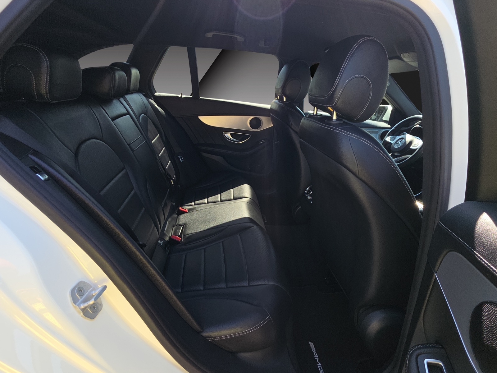 MERCEDES-BENZ C 250 BlueTEC AMG Line 4Matic 7G-Tronic-image-17