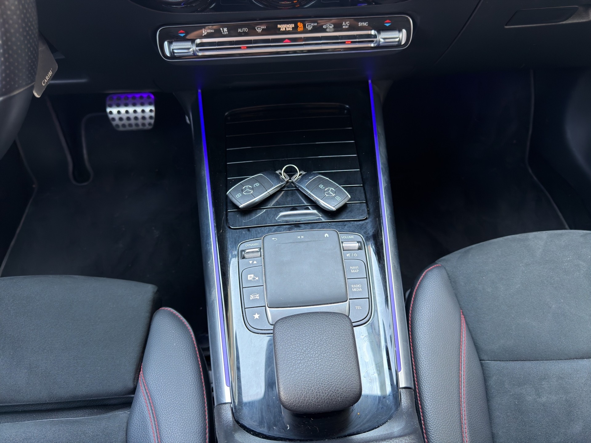 MERCEDES-BENZ B 200 d AMG Line 8G-DCT-image-9