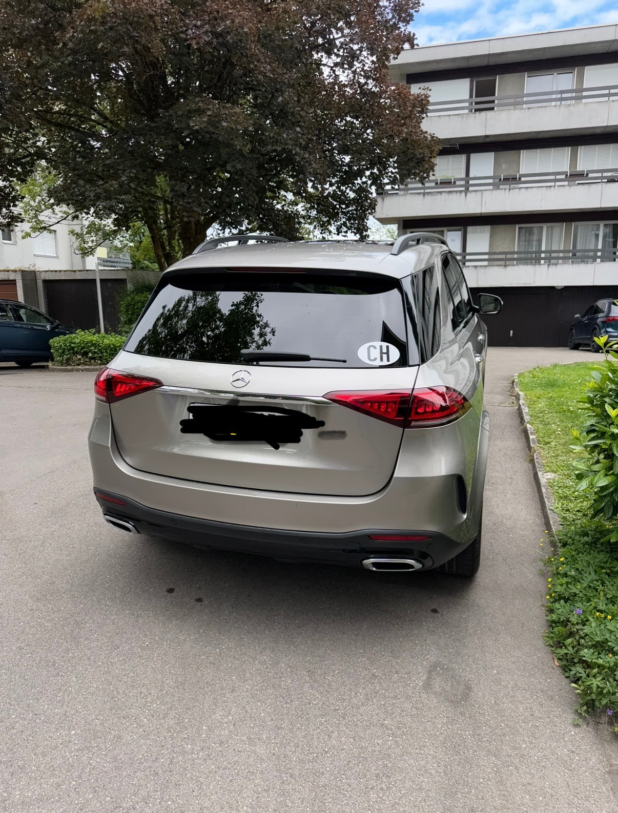 MERCEDES-BENZ GLE 450 AMG Line 4matic-image-3
