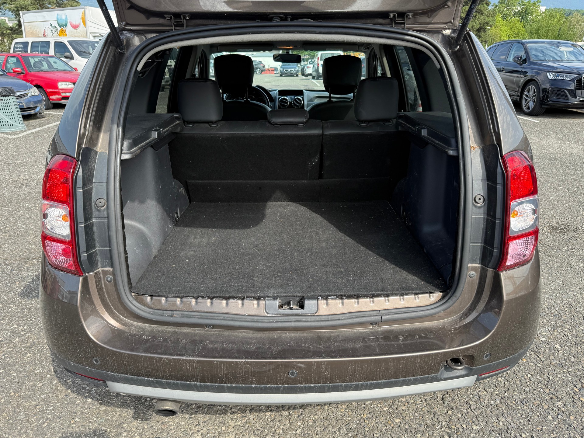 DACIA Duster 1.2 T Lauréate 4x4-image-4
