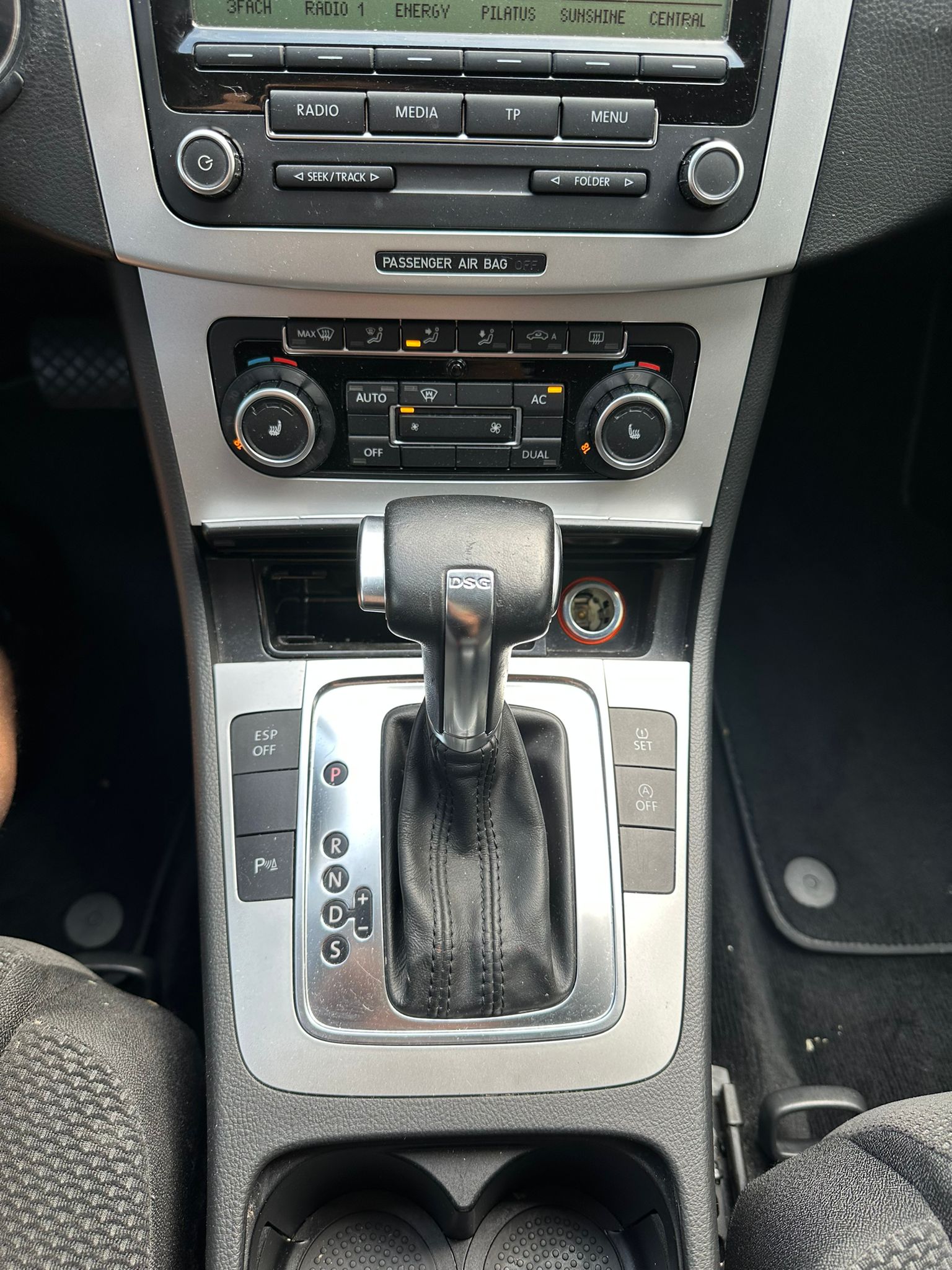 VW Passat Variant 1.4 TSI BlueMotion Comfortline DSG-image-17