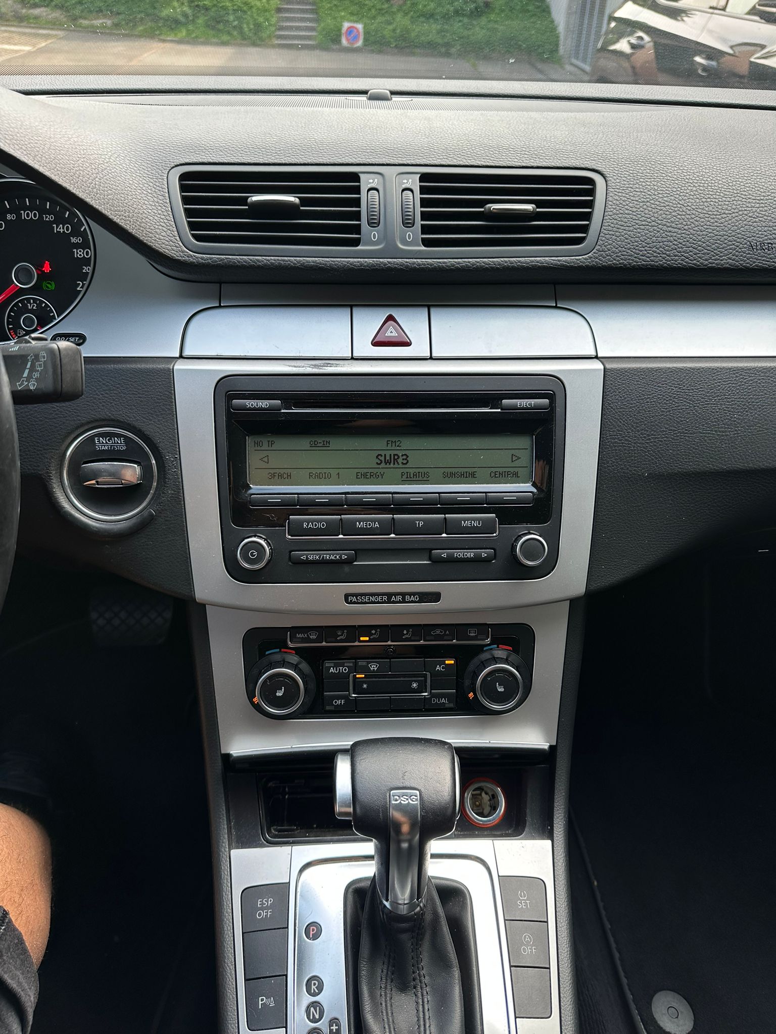 VW Passat Variant 1.4 TSI BlueMotion Comfortline DSG-image-15