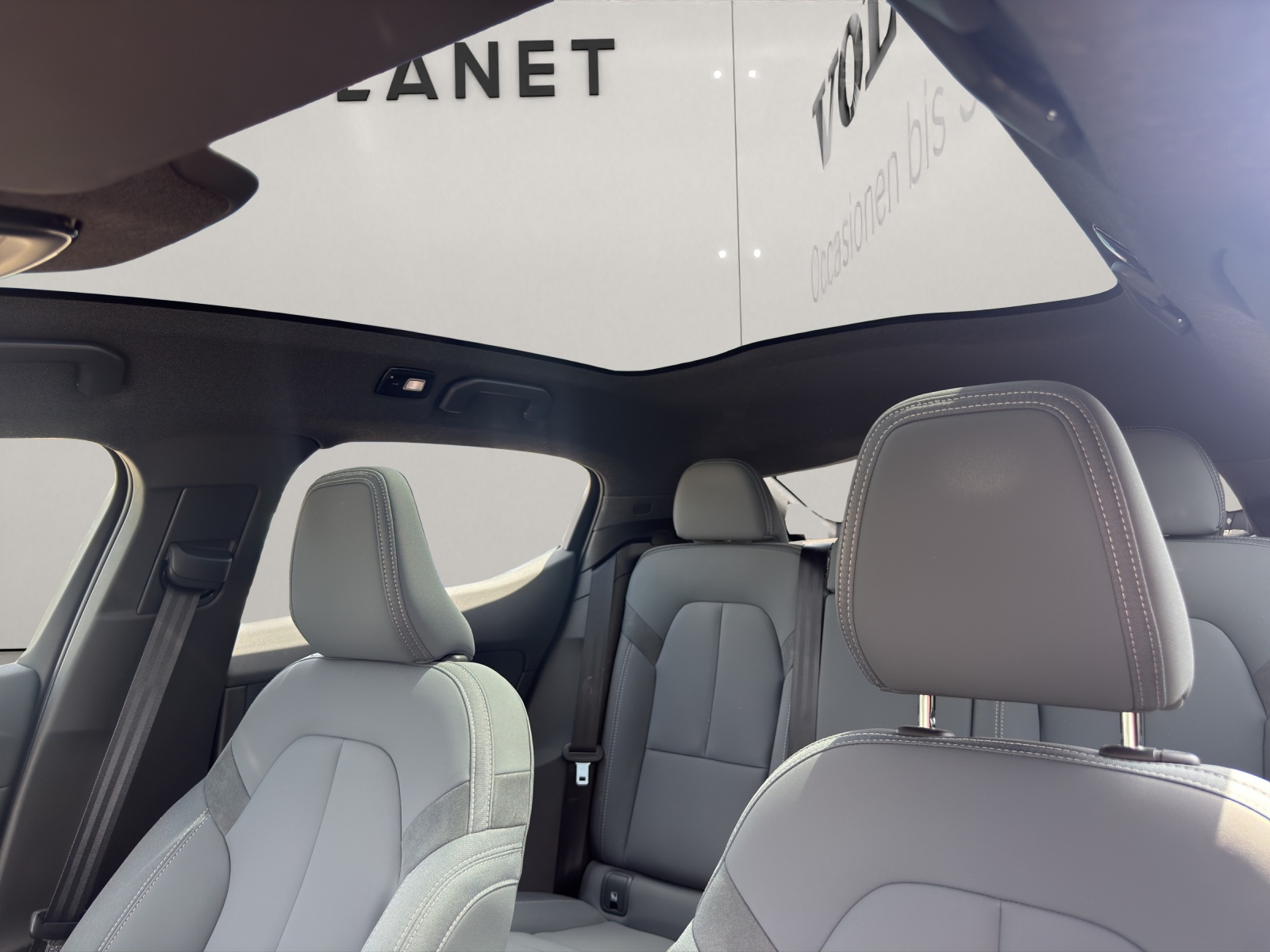 POLESTAR 2 Long Range Dual Motor-image-10