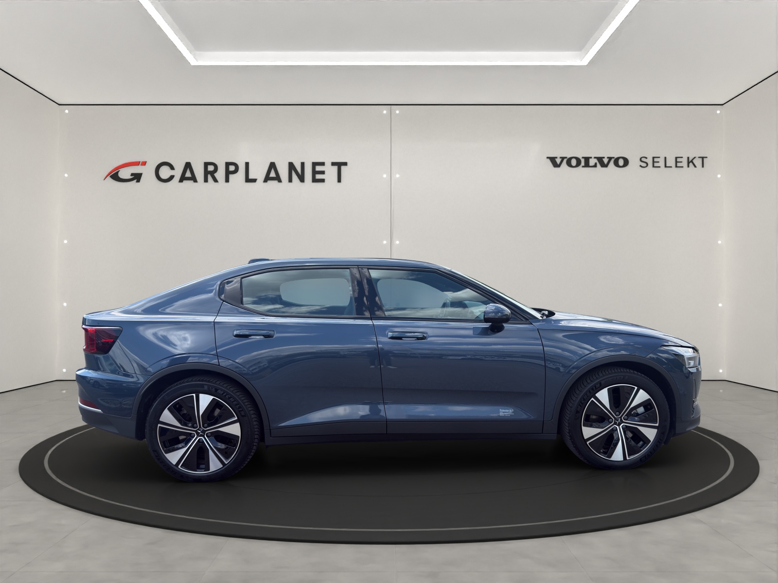POLESTAR 2 Long Range Dual Motor-showroom-element-2