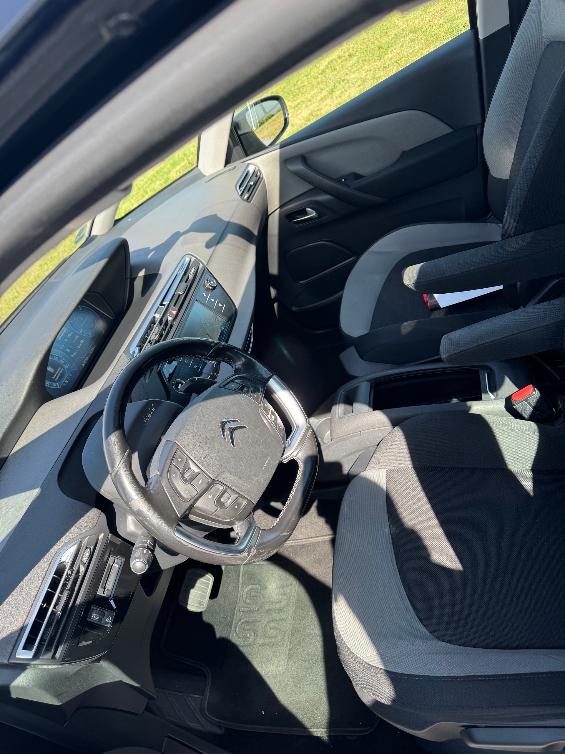 CITROEN C4 Picasso 1.6 e-HDi Attraction ETG6-image-5