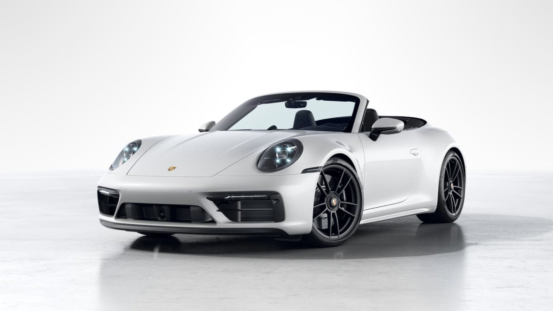 PORSCHE 911 Carrera 4 GTS Cabriolet (MY23)