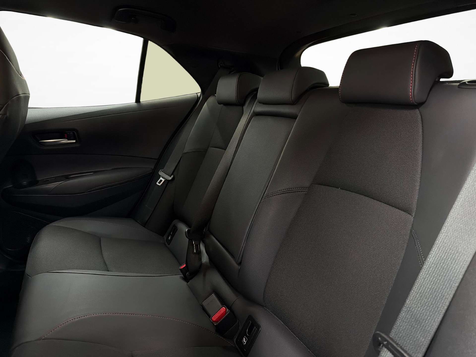 TOYOTA Corolla 2.0 HSD GR Sport-image-10