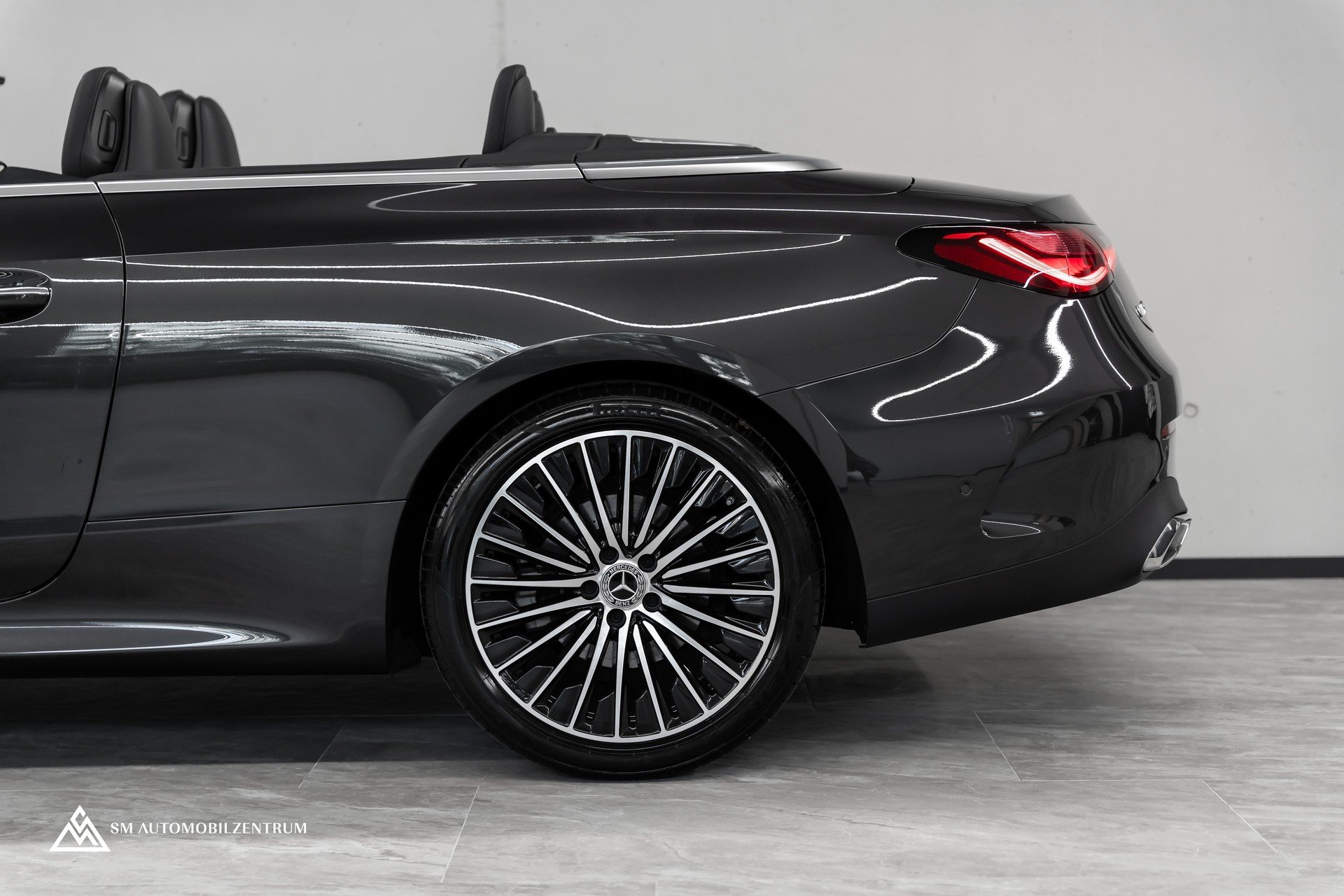 MERCEDES-BENZ CLE 200 AMG Line 4matic Cabriolet / Memorysitze / Rückfahrkamera / Burmester-image-6