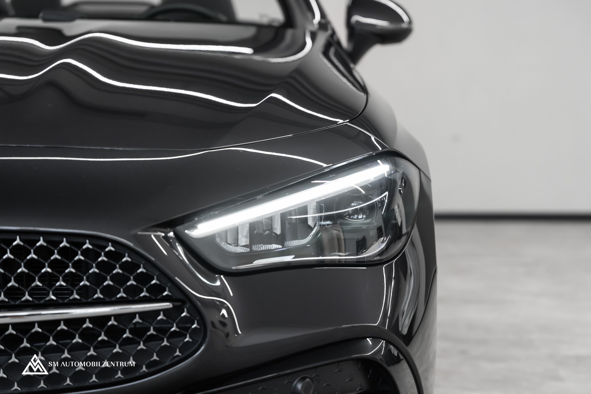MERCEDES-BENZ CLE 200 AMG Line 4matic Cabriolet / Memorysitze / Rückfahrkamera / Burmester-image-2