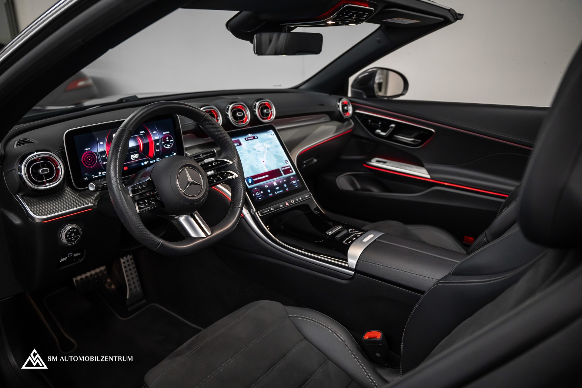 MERCEDES-BENZ CLE 200 AMG Line 4matic Cabriolet / Memorysitze / Rückfahrkamera / Burmester-image-14