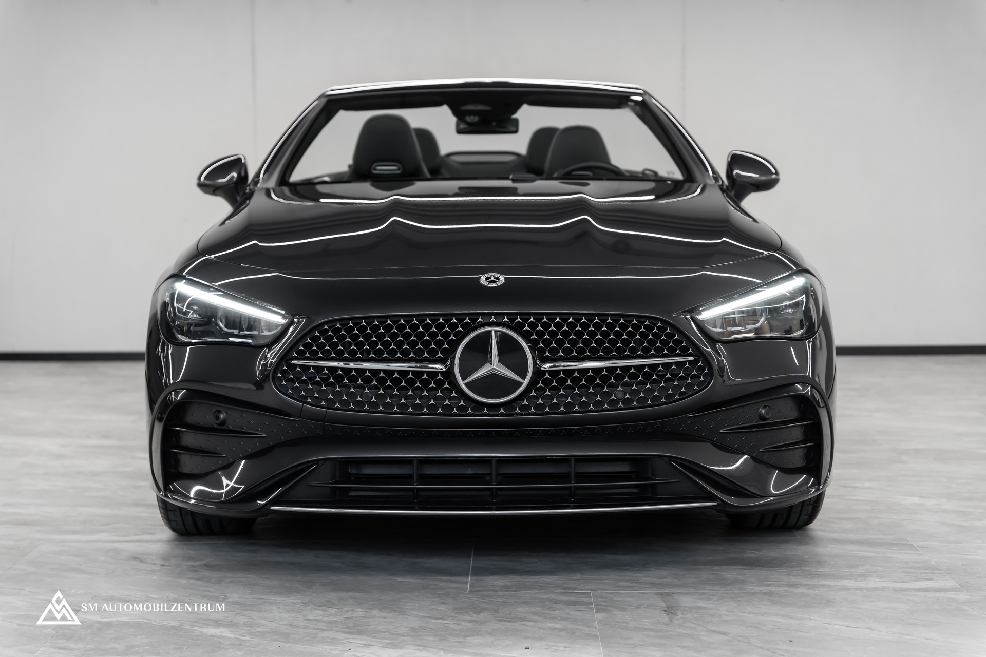 MERCEDES-BENZ CLE 200 AMG Line 4matic Cabriolet / Memorysitze / Rückfahrkamera / Burmester-image-1