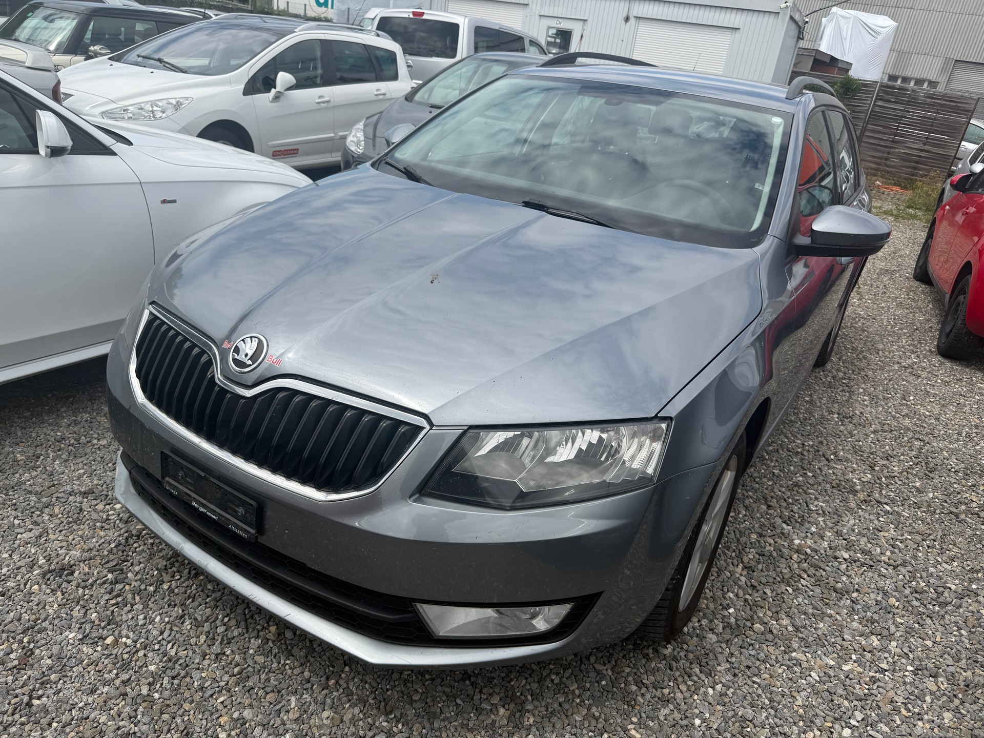 SKODA Octavia Combi 1.6 TDI Elegance 4x4-image-0