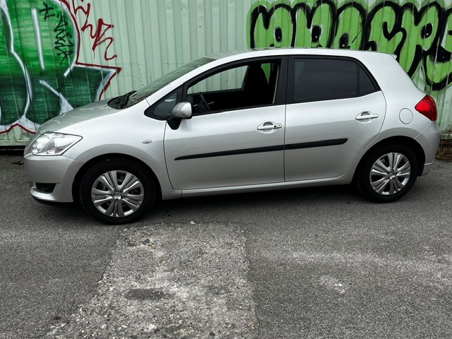 TOYOTA Auris 1.6 Linea Luna MultiMode-image-1