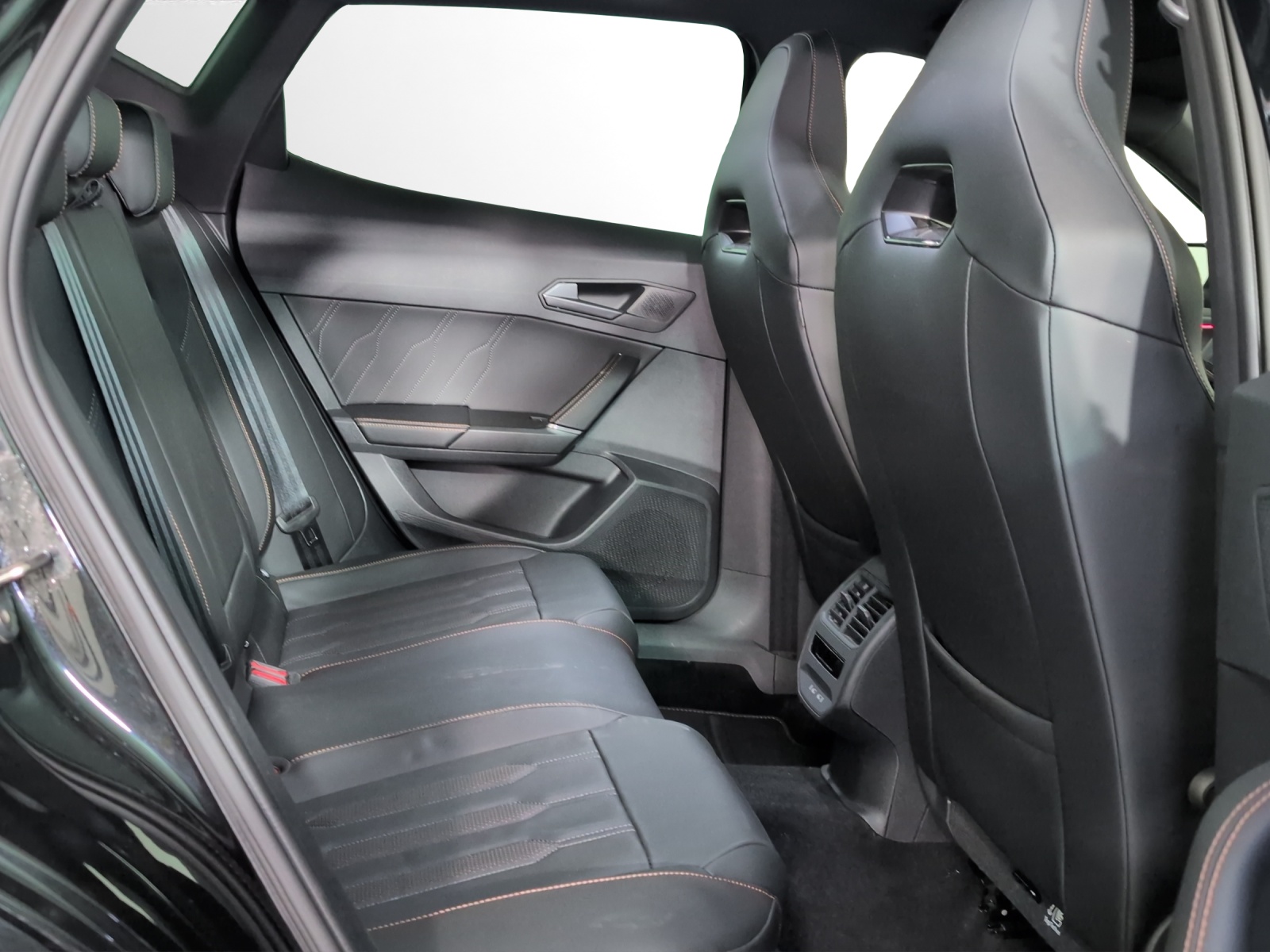CUPRA Formentor 2.0TSI VZ 4Drive DSG-image-8