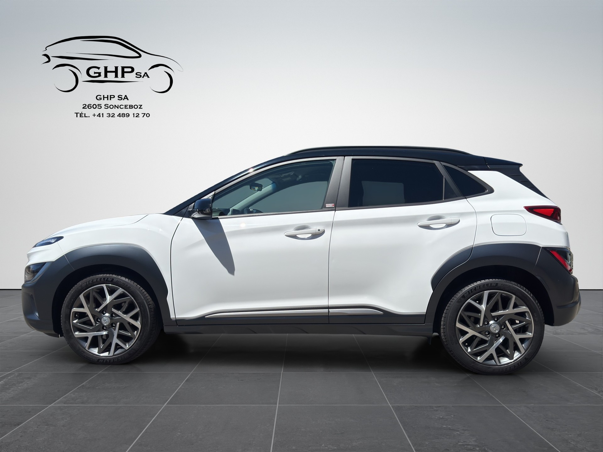 HYUNDAI Kona 1.6 GDi HEV Amplia DCT-image-6