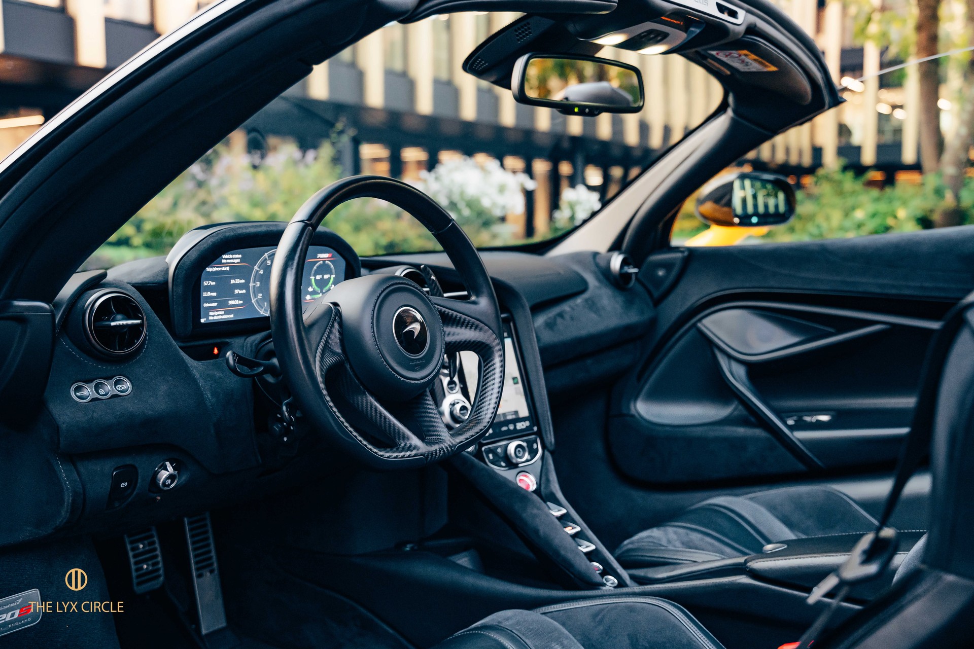 McLAREN 720S Spider 4.0 V8 SSG-image-10