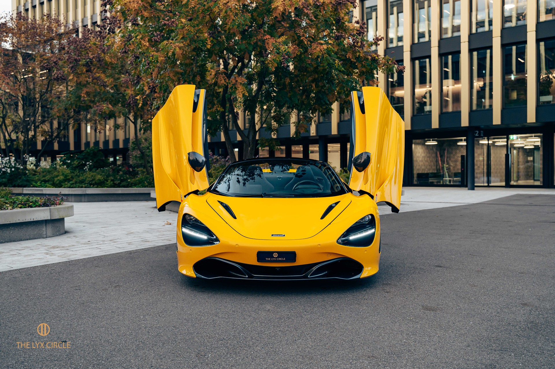McLAREN 720S Spider 4.0 V8 SSG-image-4