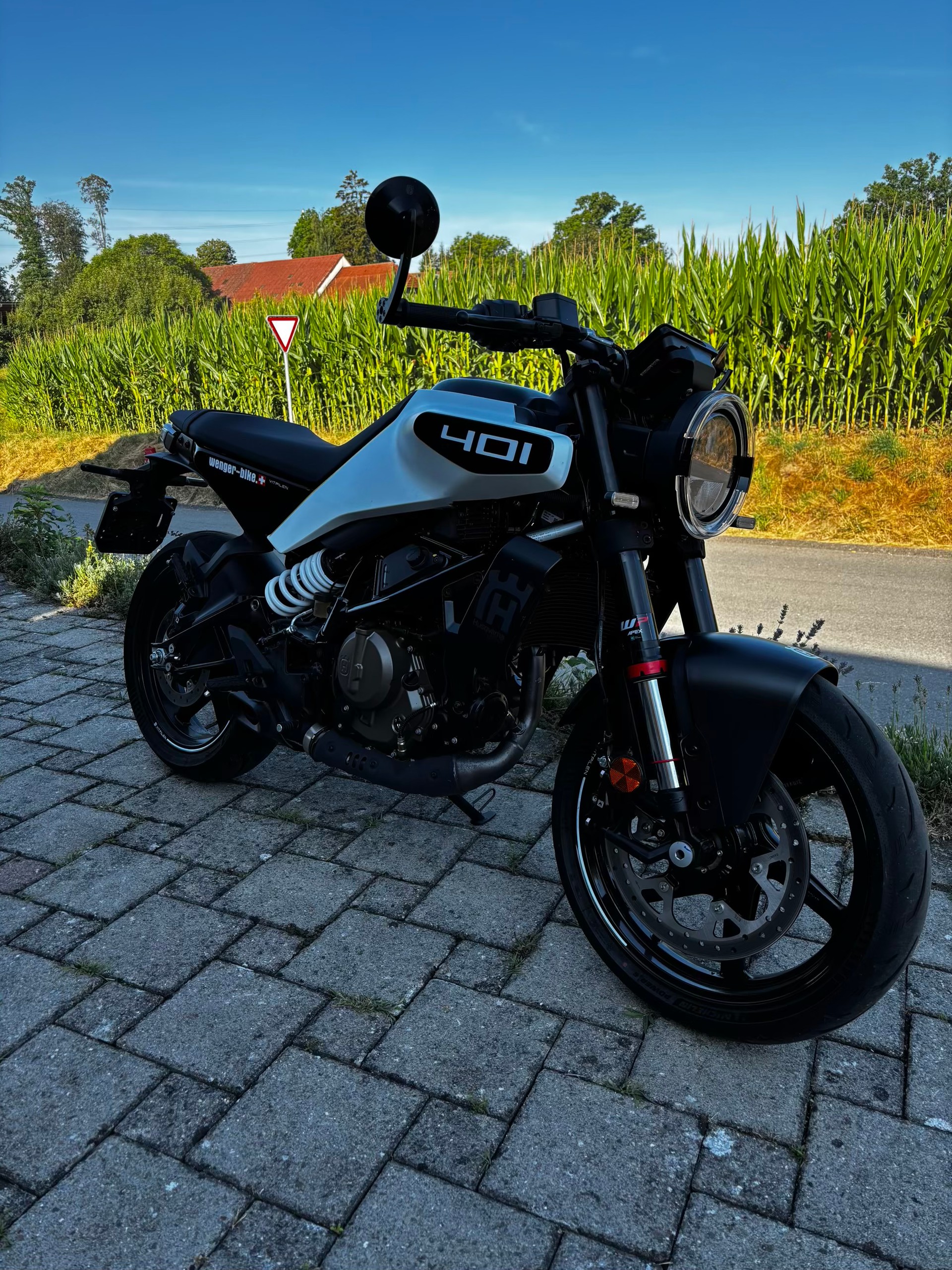 HUSQVARNA Vitpilen 401-image-3