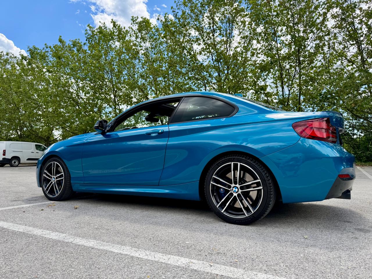 BMW M240i xDrive-image-3