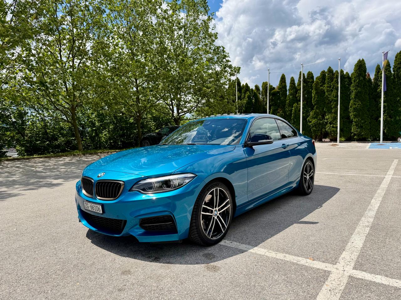 BMW M240i xDrive-image-5