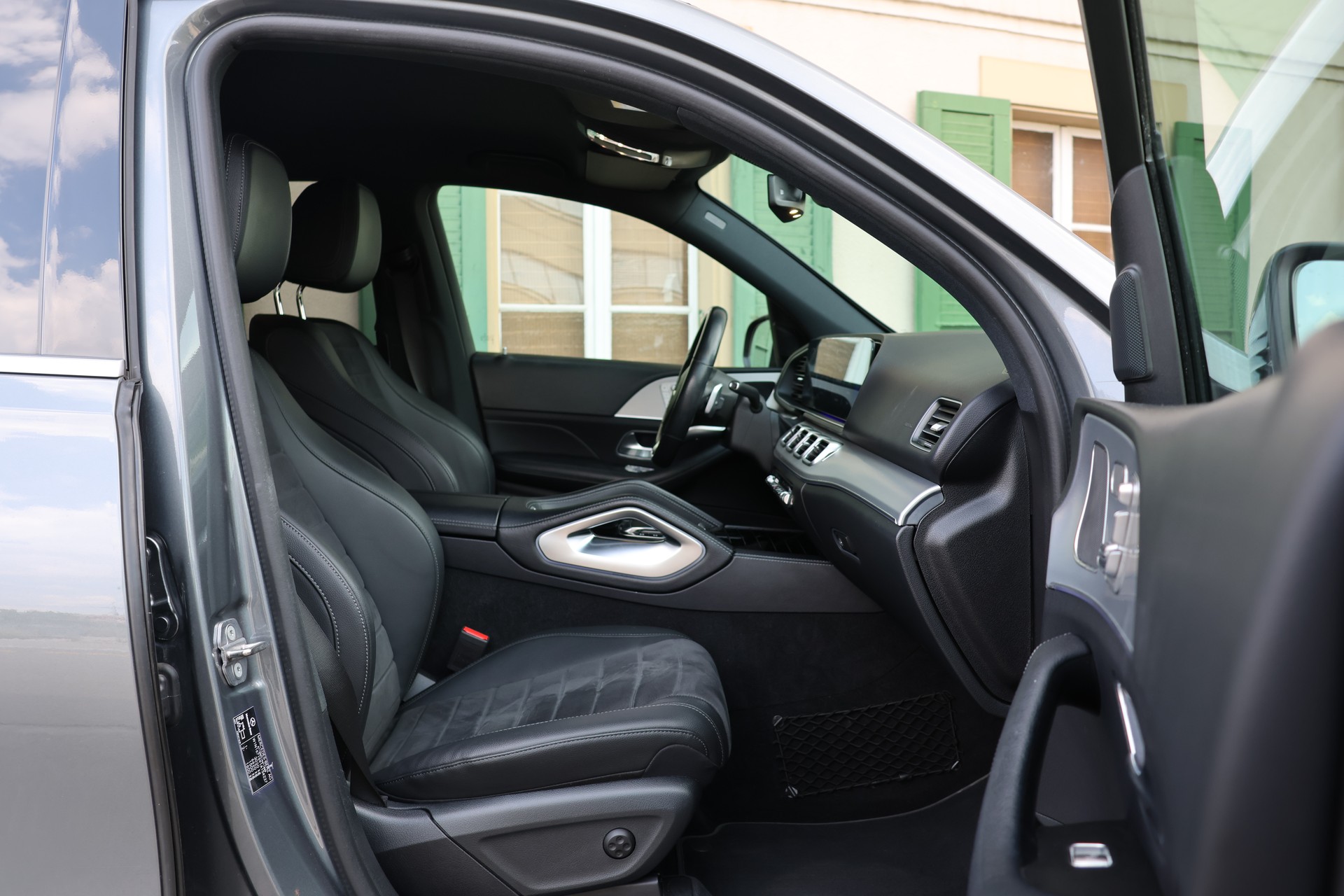 MERCEDES-BENZ GLE 450 4Matic AMG Line 9G-Tronic-image-10
