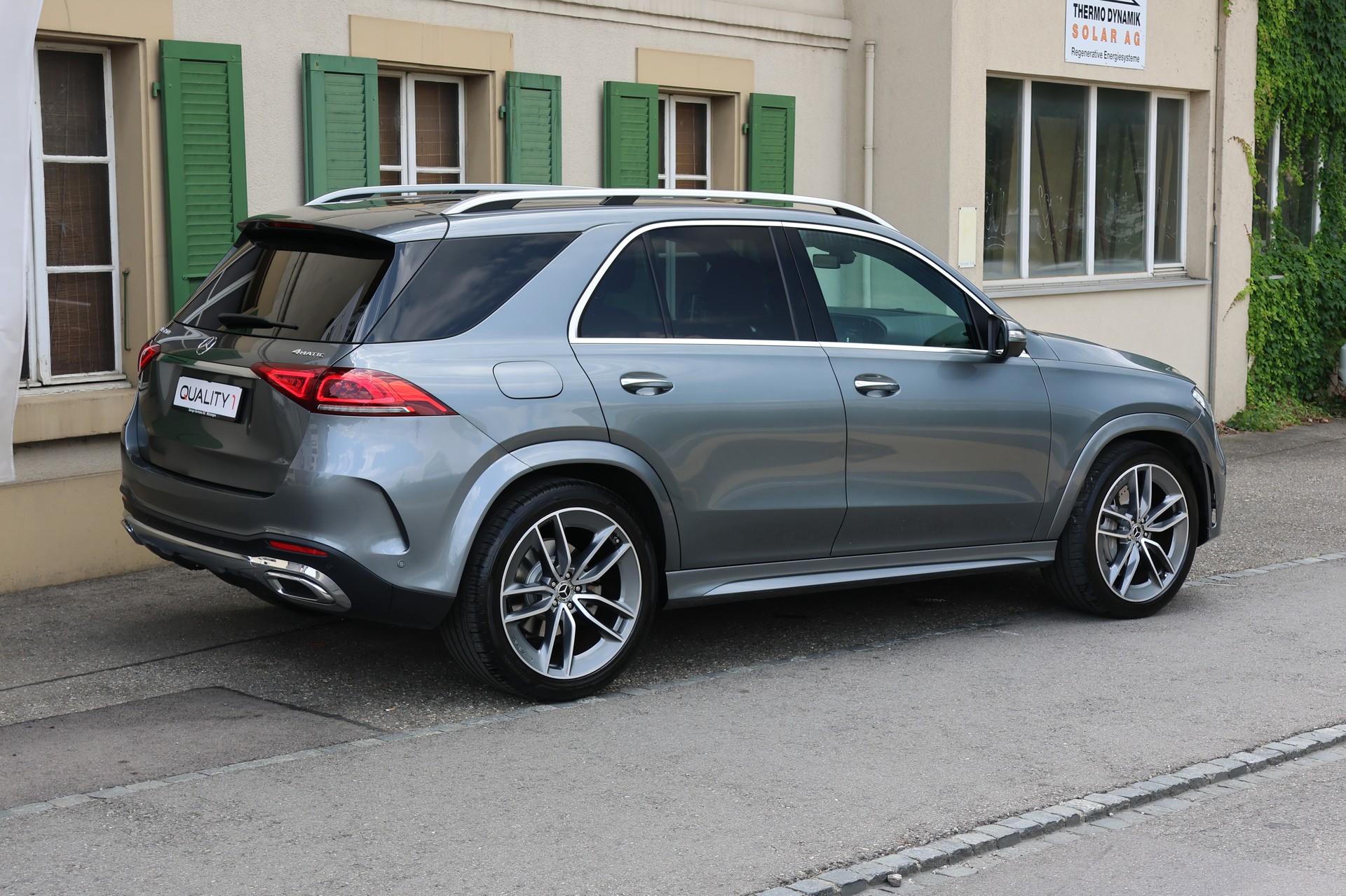 MERCEDES-BENZ GLE 450 4Matic AMG Line 9G-Tronic-image-5