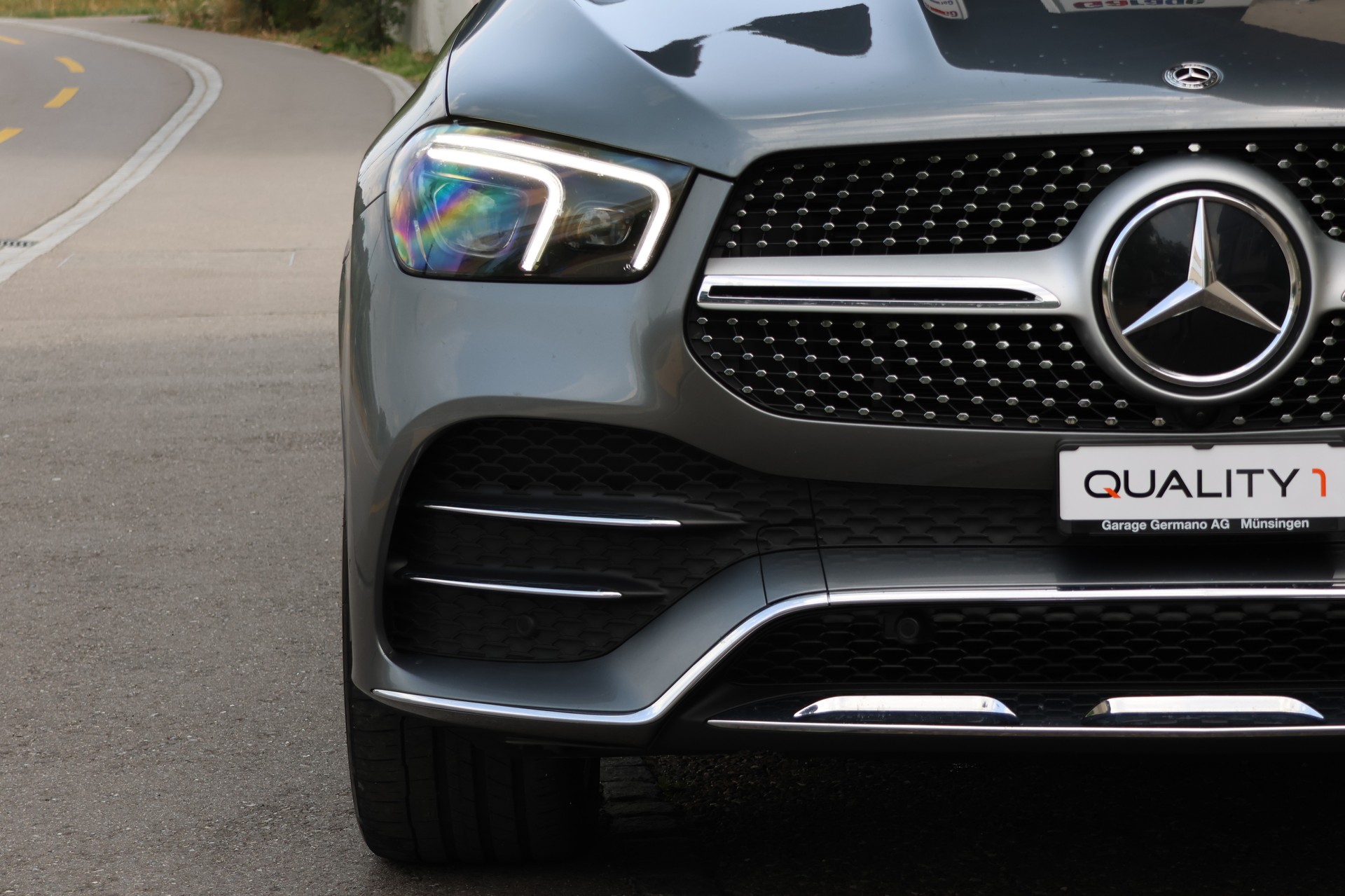 MERCEDES-BENZ GLE 450 4Matic AMG Line 9G-Tronic-showroom-element-2