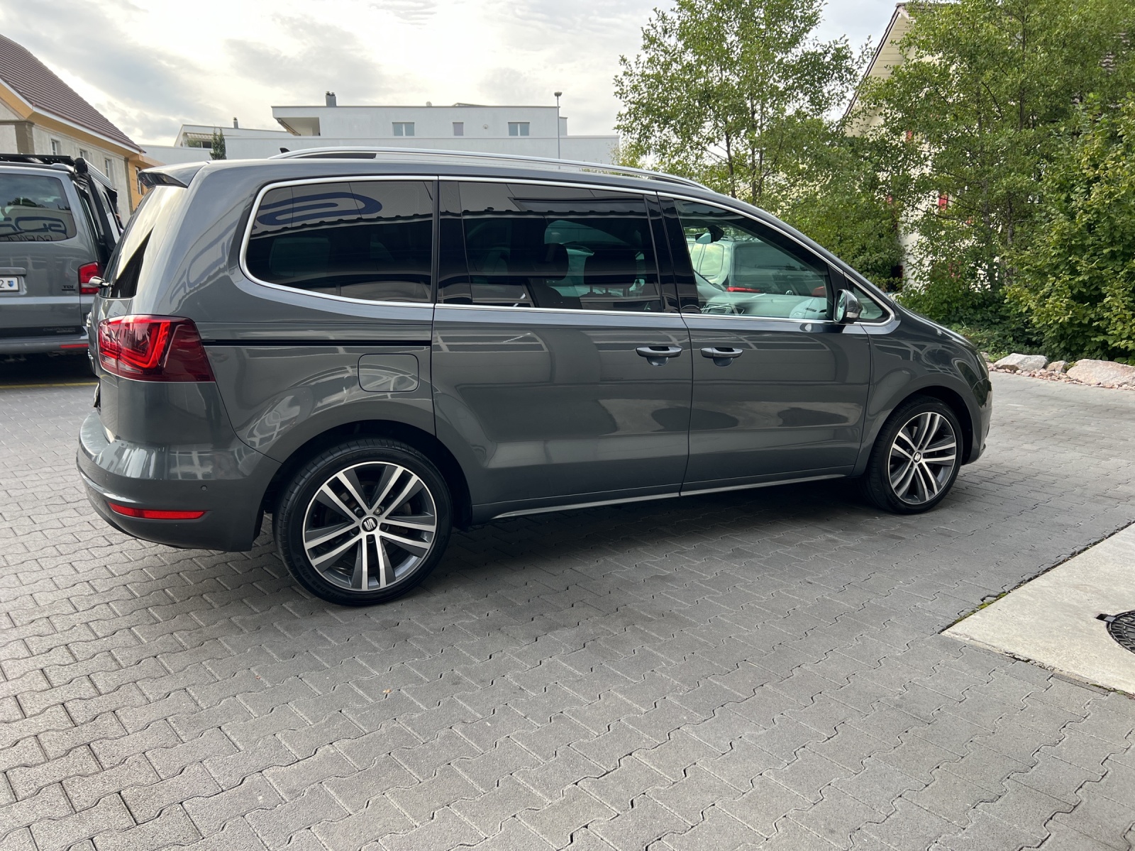 SEAT Alhambra 1.4 TSI DSG Hola FR-image-3