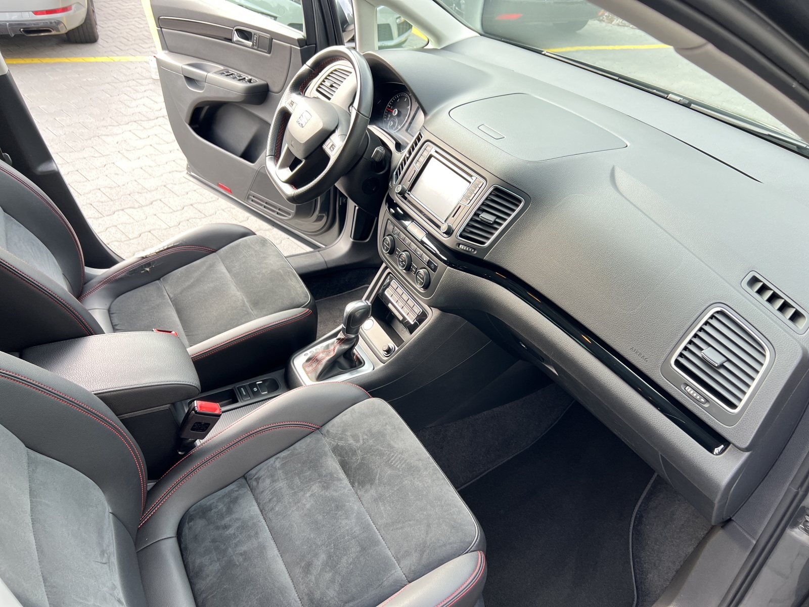 SEAT Alhambra 1.4 TSI DSG Hola FR-image-6
