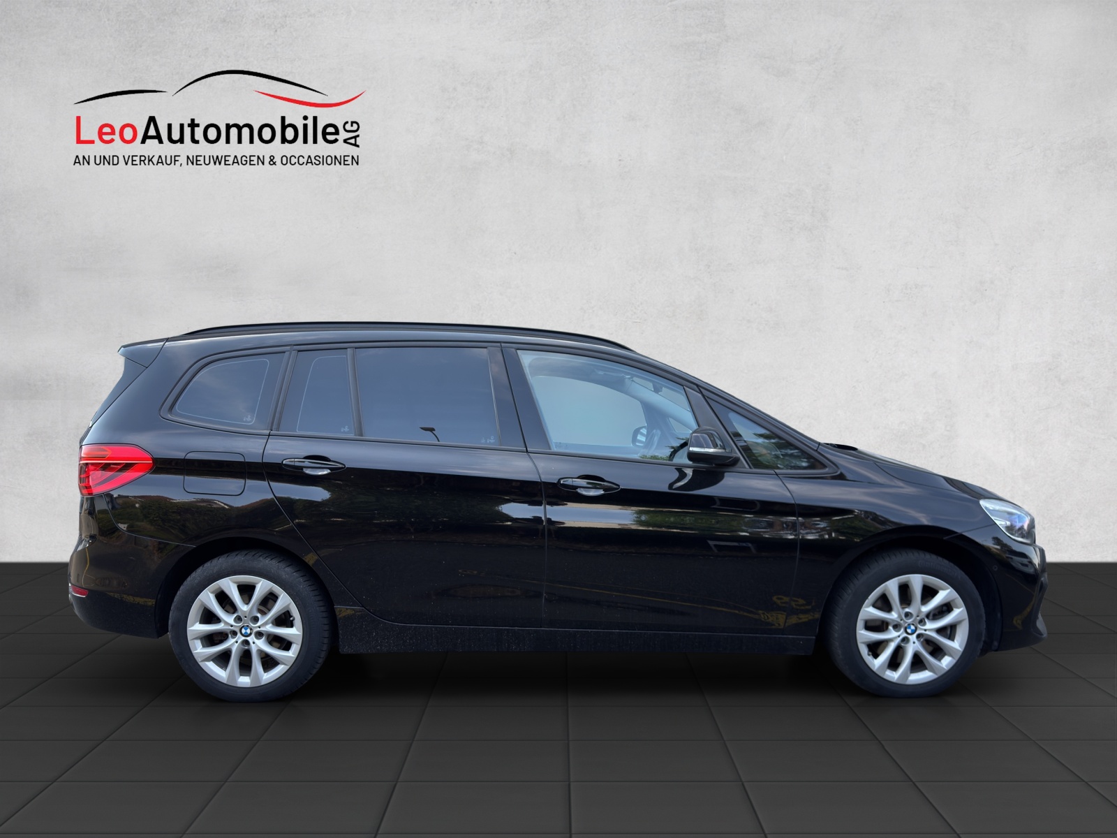 BMW 218d Gran Tourer Steptronic-image-5