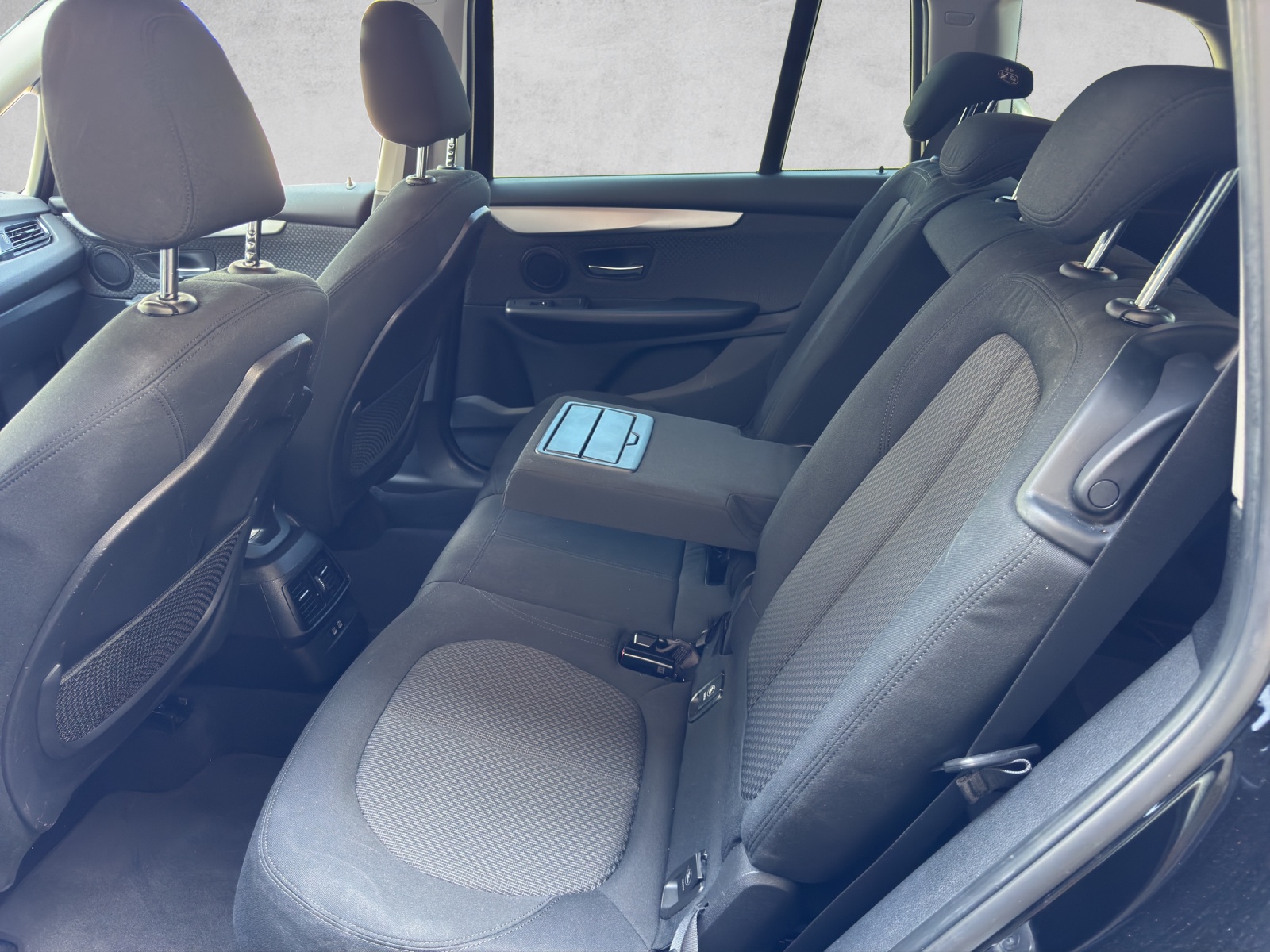 BMW 218d Gran Tourer Steptronic-image-19