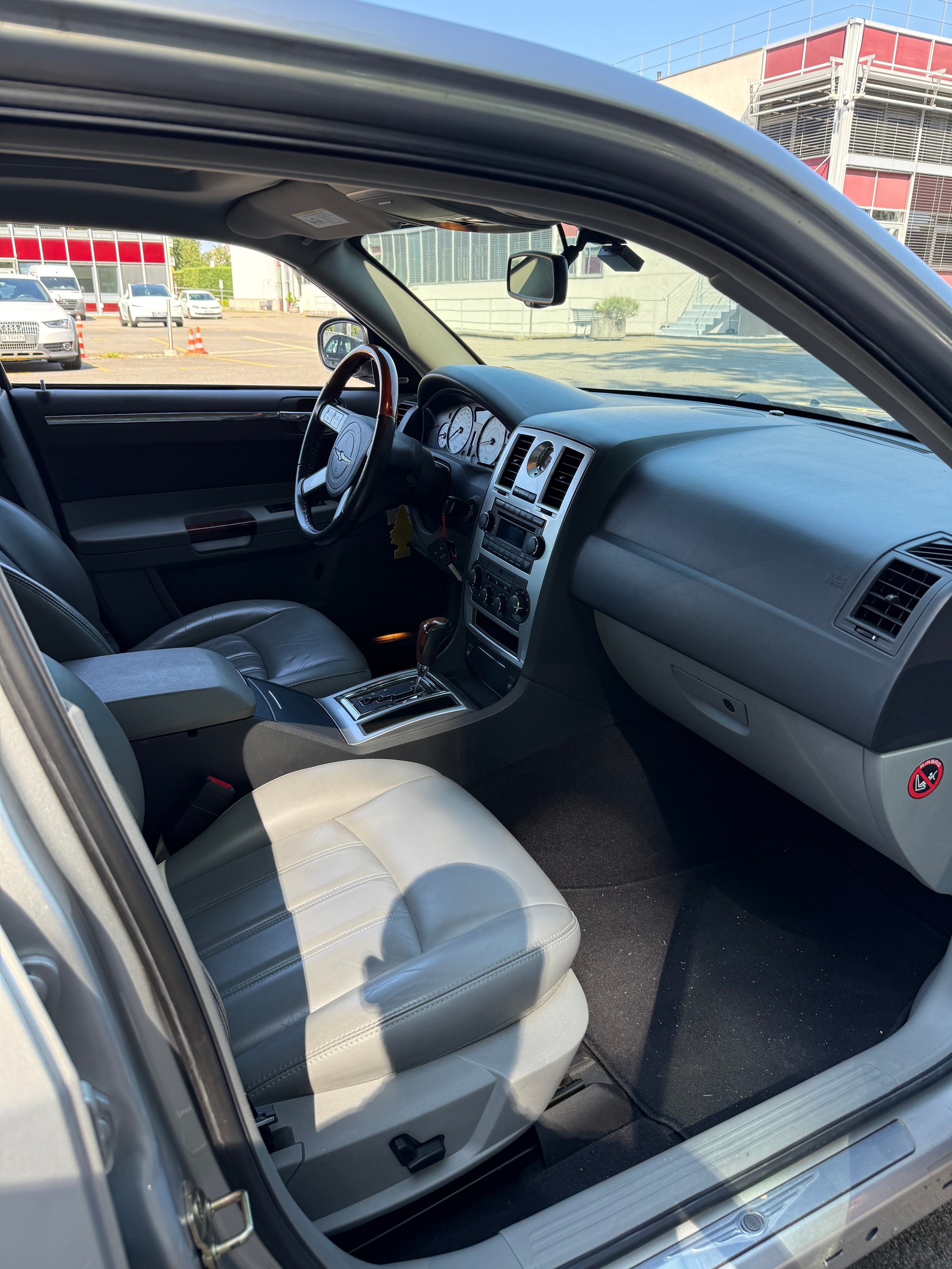 CHRYSLER 300C T 3.5 V6 AWD-image-8