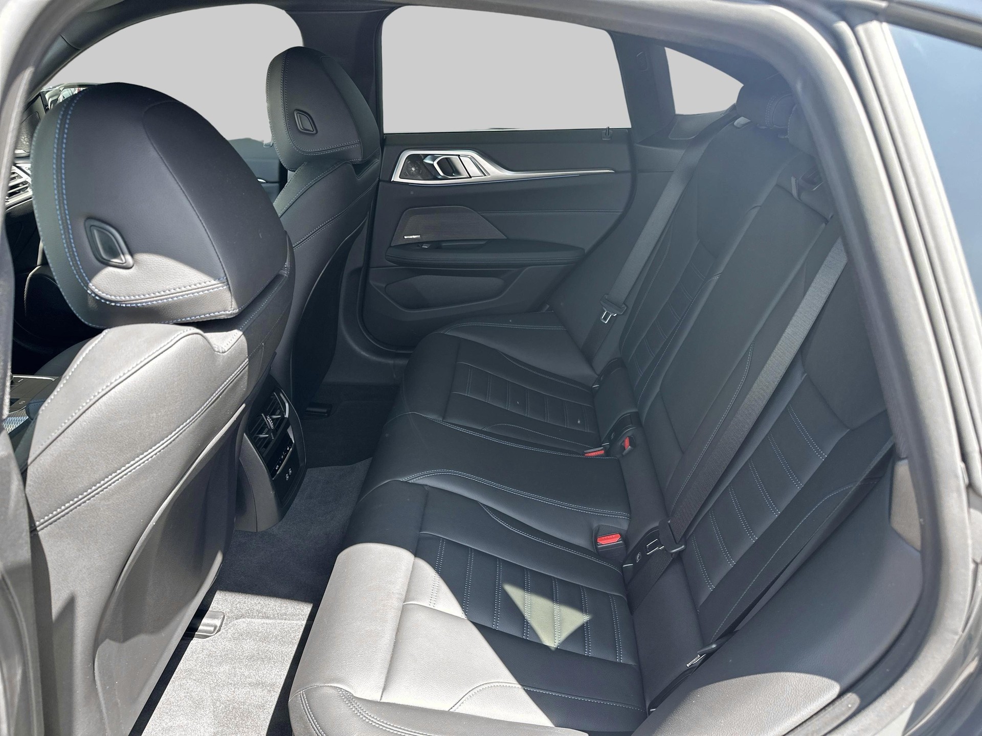 BMW i4 M50 M Sport Pro-image-15