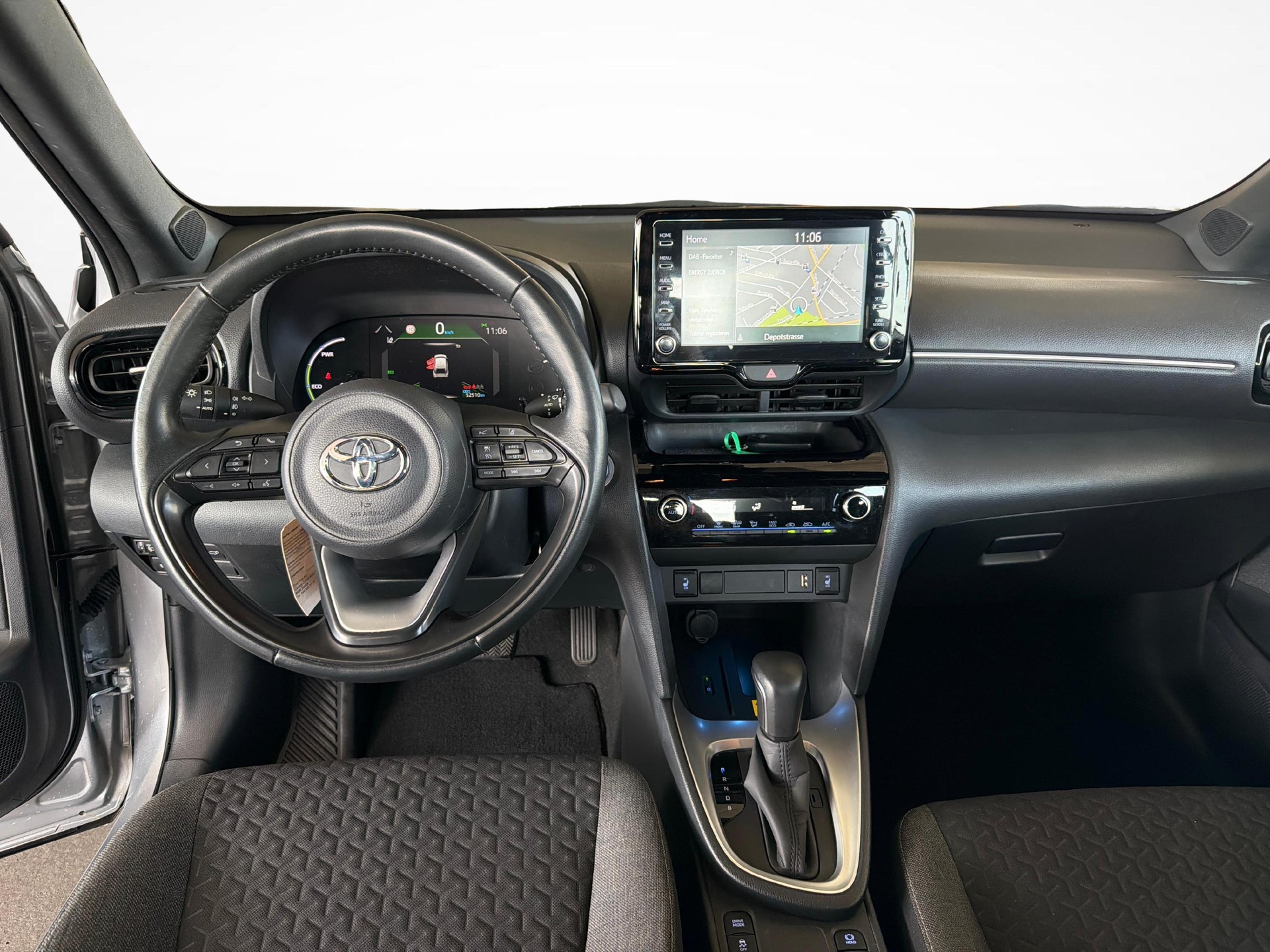 TOYOTA Yaris Cross 1.5 VVT-i HSD Trend-image-8