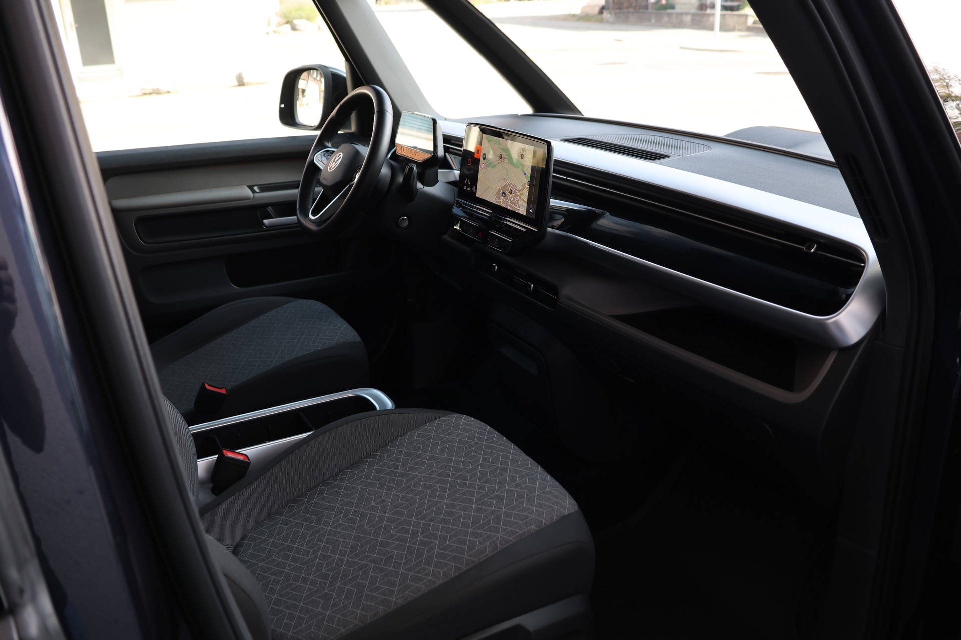 VW ID.Buzz NWB Pro (CH) + 1.0T AHK-image-17