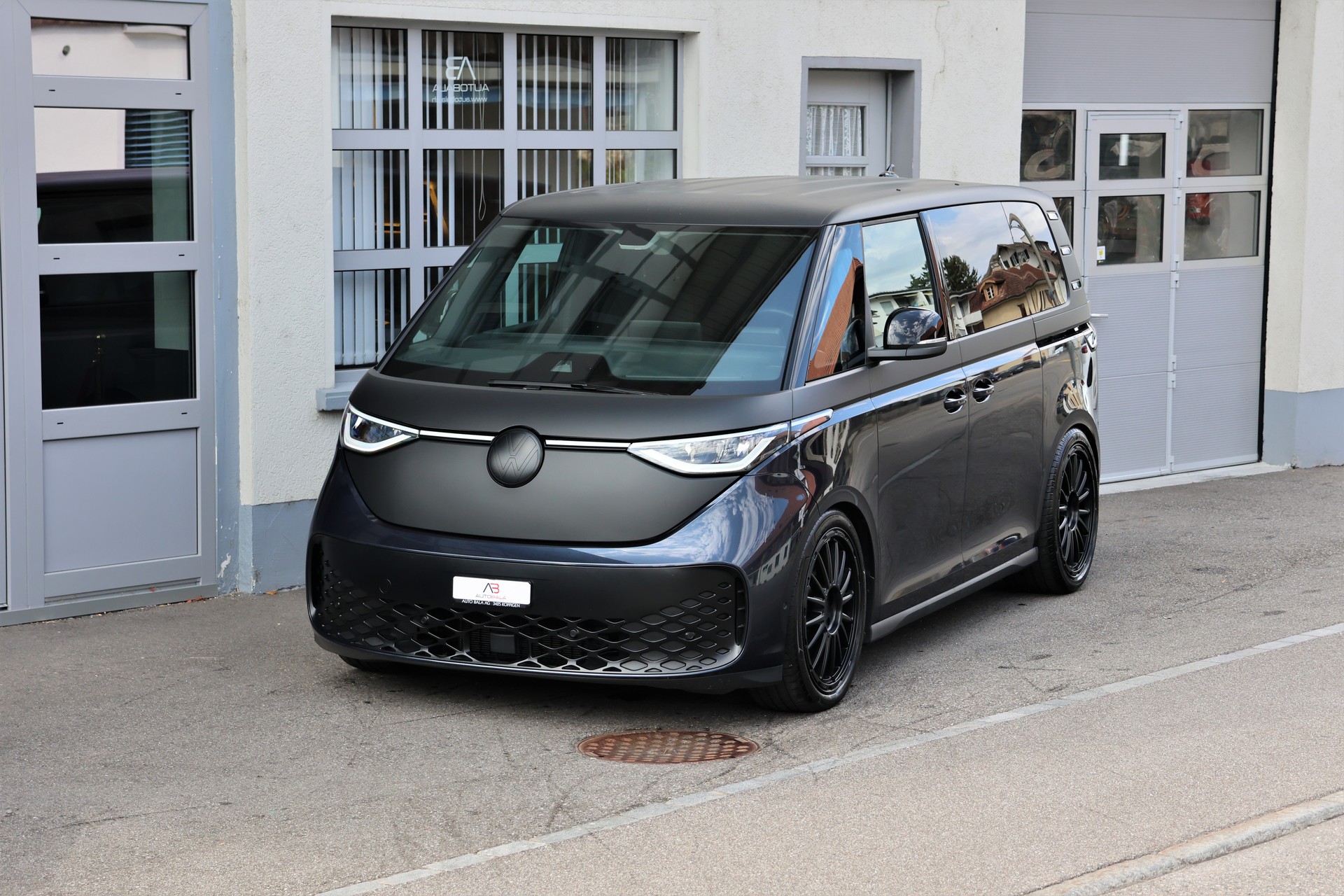 VW ID.Buzz NWB Pro (CH) + 1.0T AHK-image-0
