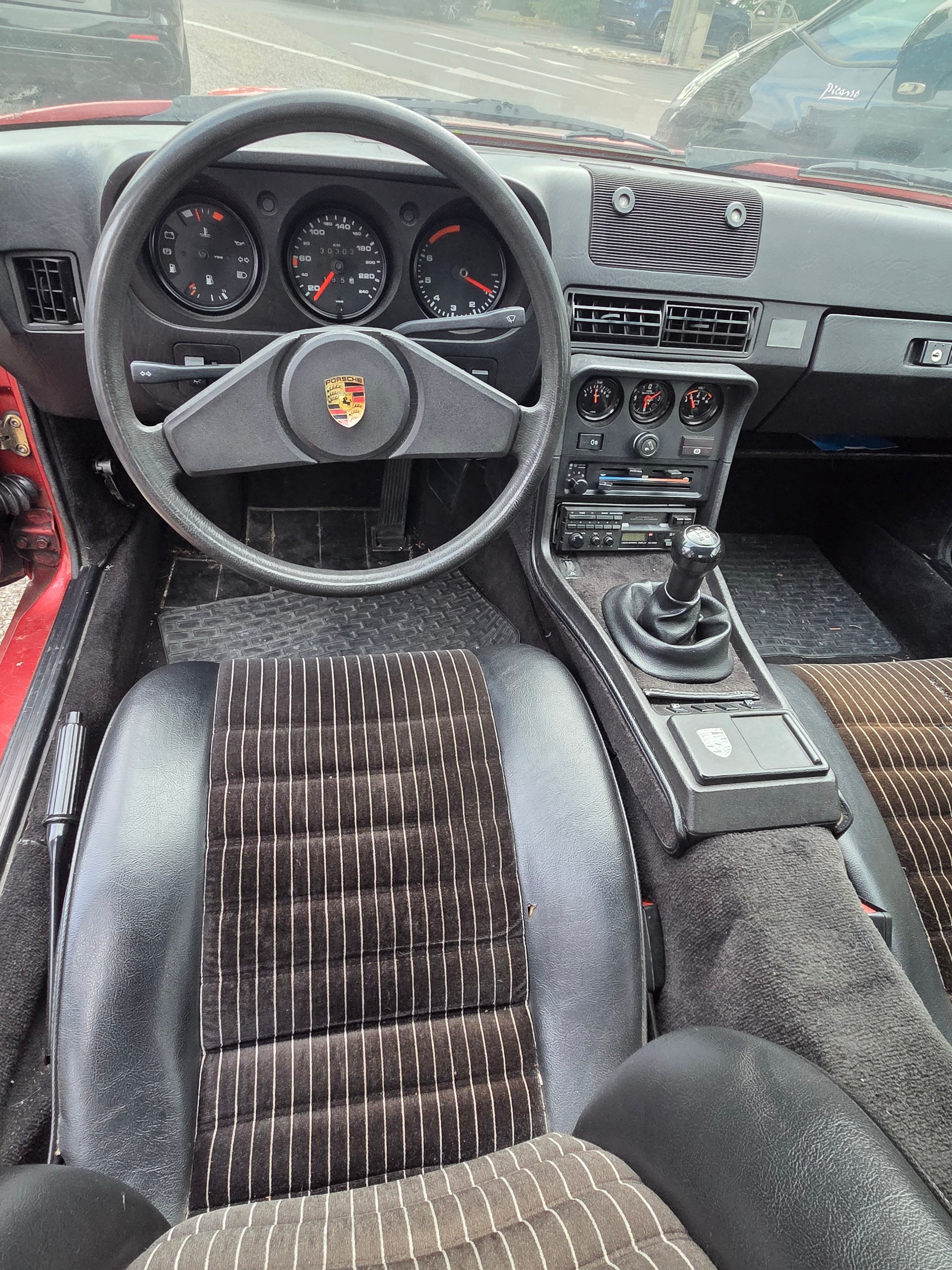 PORSCHE 924-image-6